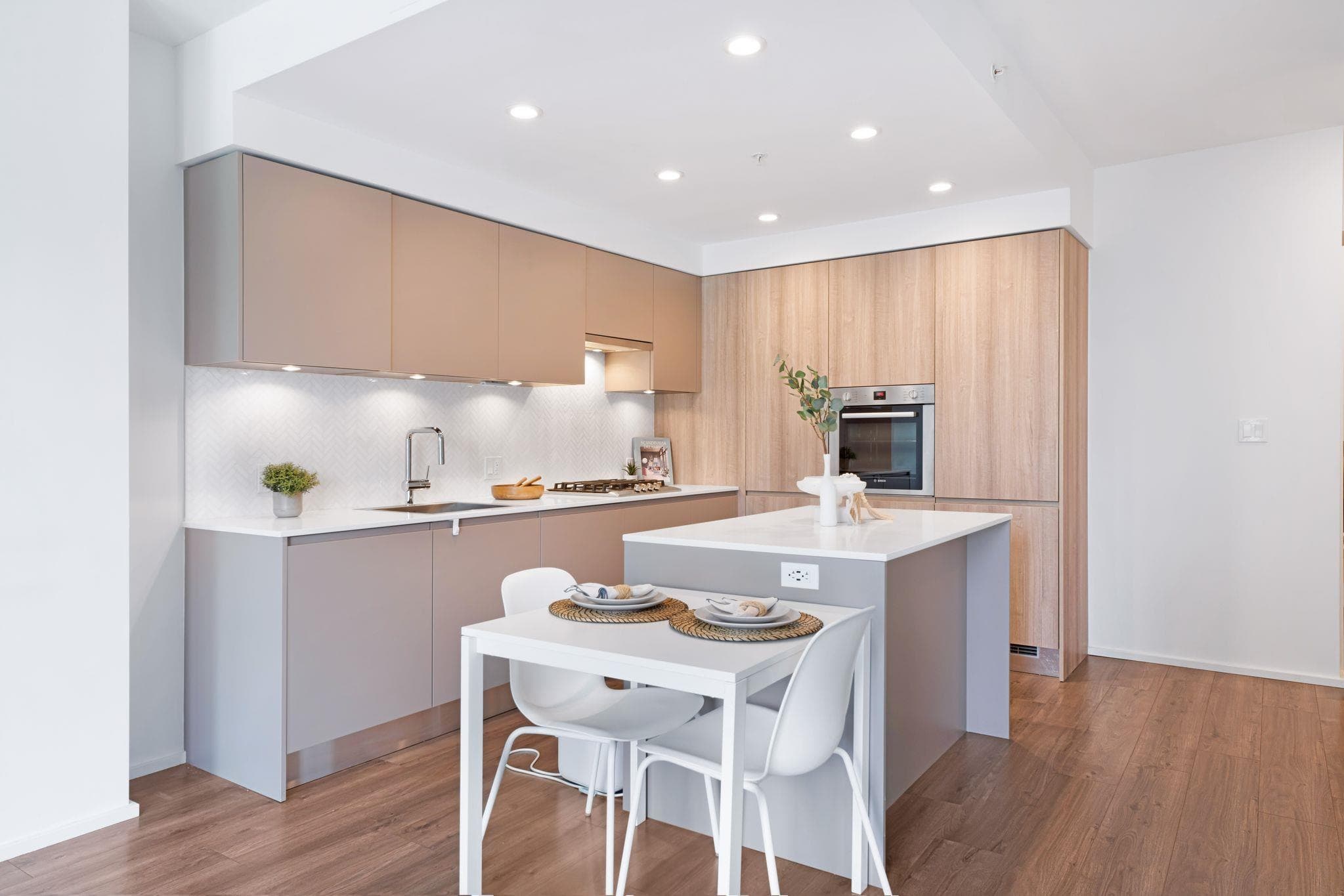 1811 - 3833 Evergreen Place, Burnaby, V3J 0M2 — photo 4