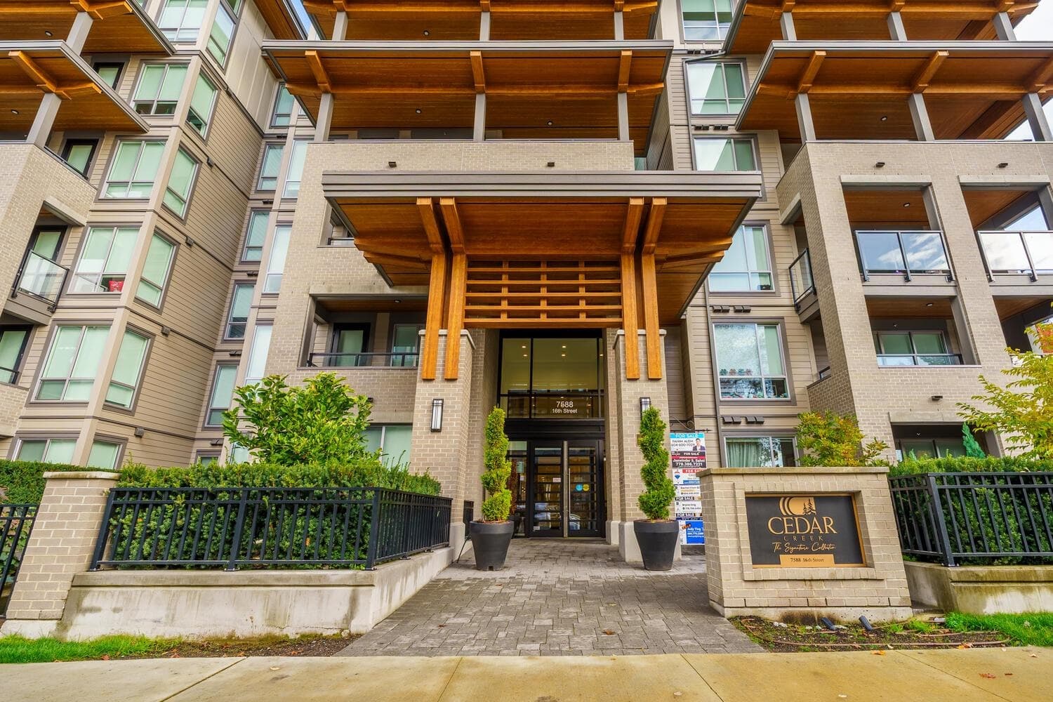 313 - 7588 16th Street, Burnaby, V3N 0H8 — photo 2