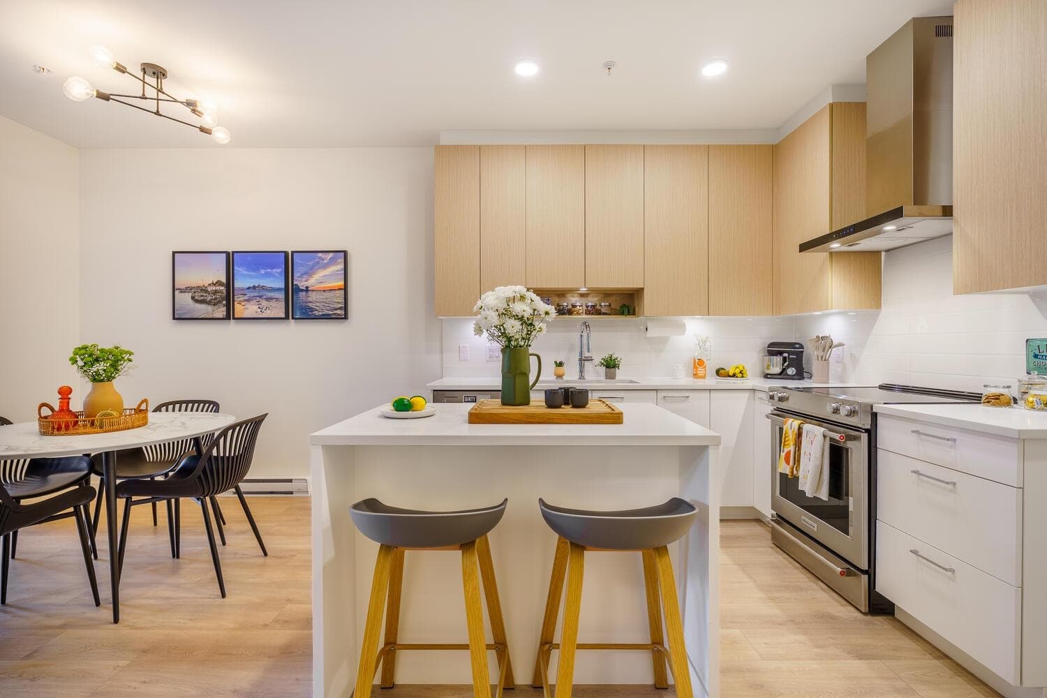 313 - 7588 16th Street, Burnaby, V3N 0H8 — photo 4