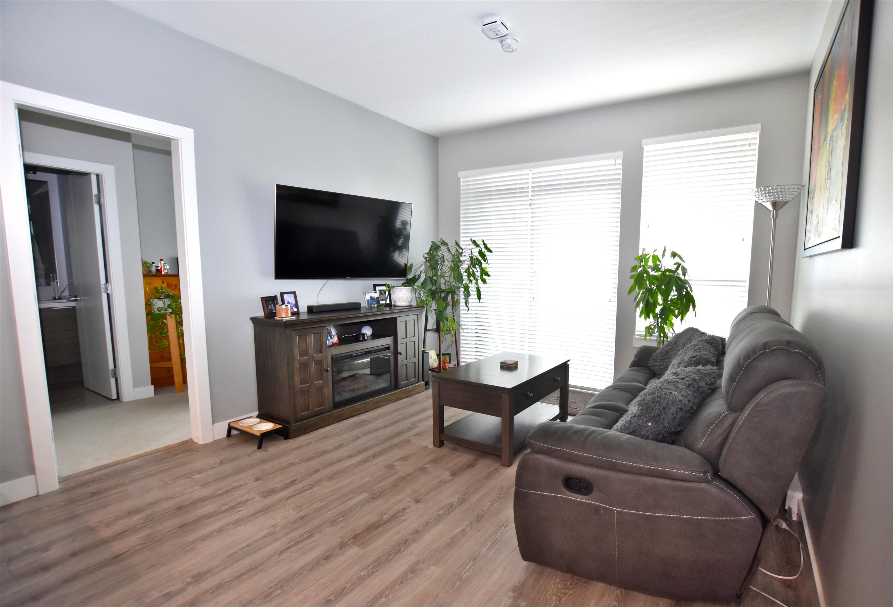307 - 16380 64 Avenue, Surrey, V3S 6X6 — photo 3