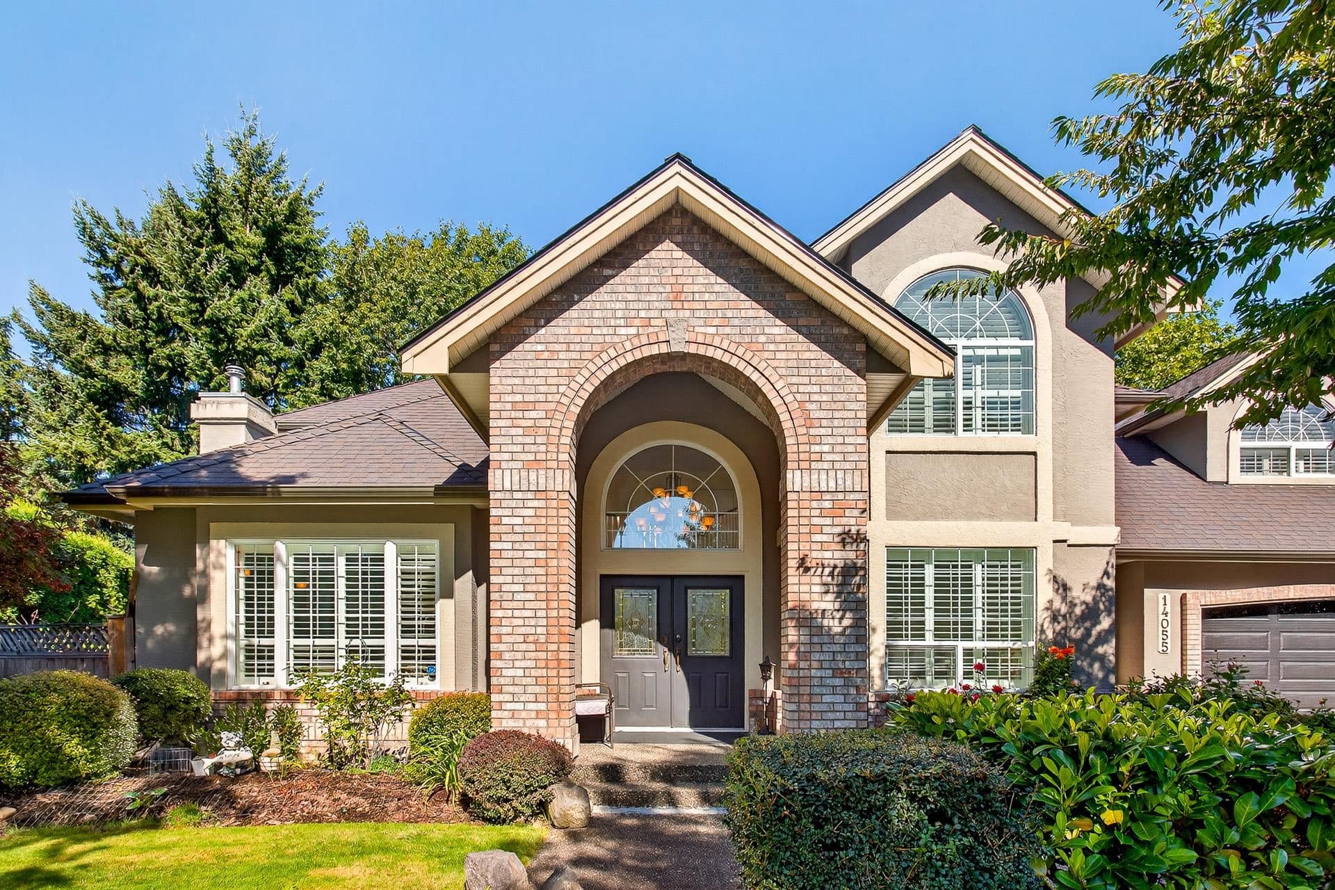 14055 29a Avenue, Surrey, V4P 2J8 — photo 1