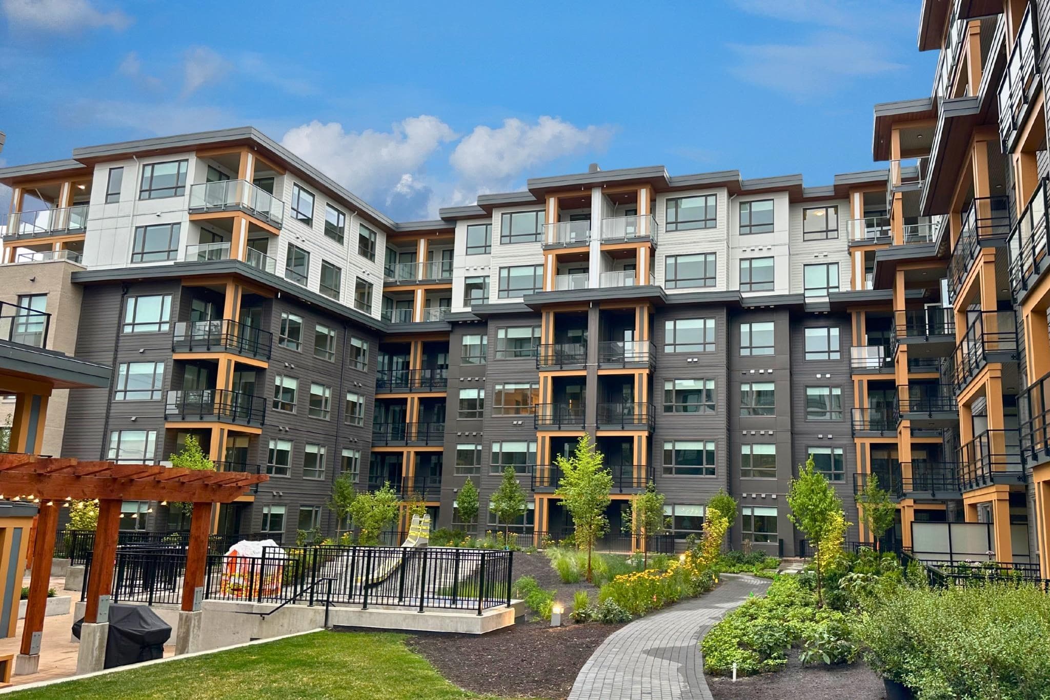 413 - 741 Anskar Court, Coquitlam, V3J 0N3 — photo 1