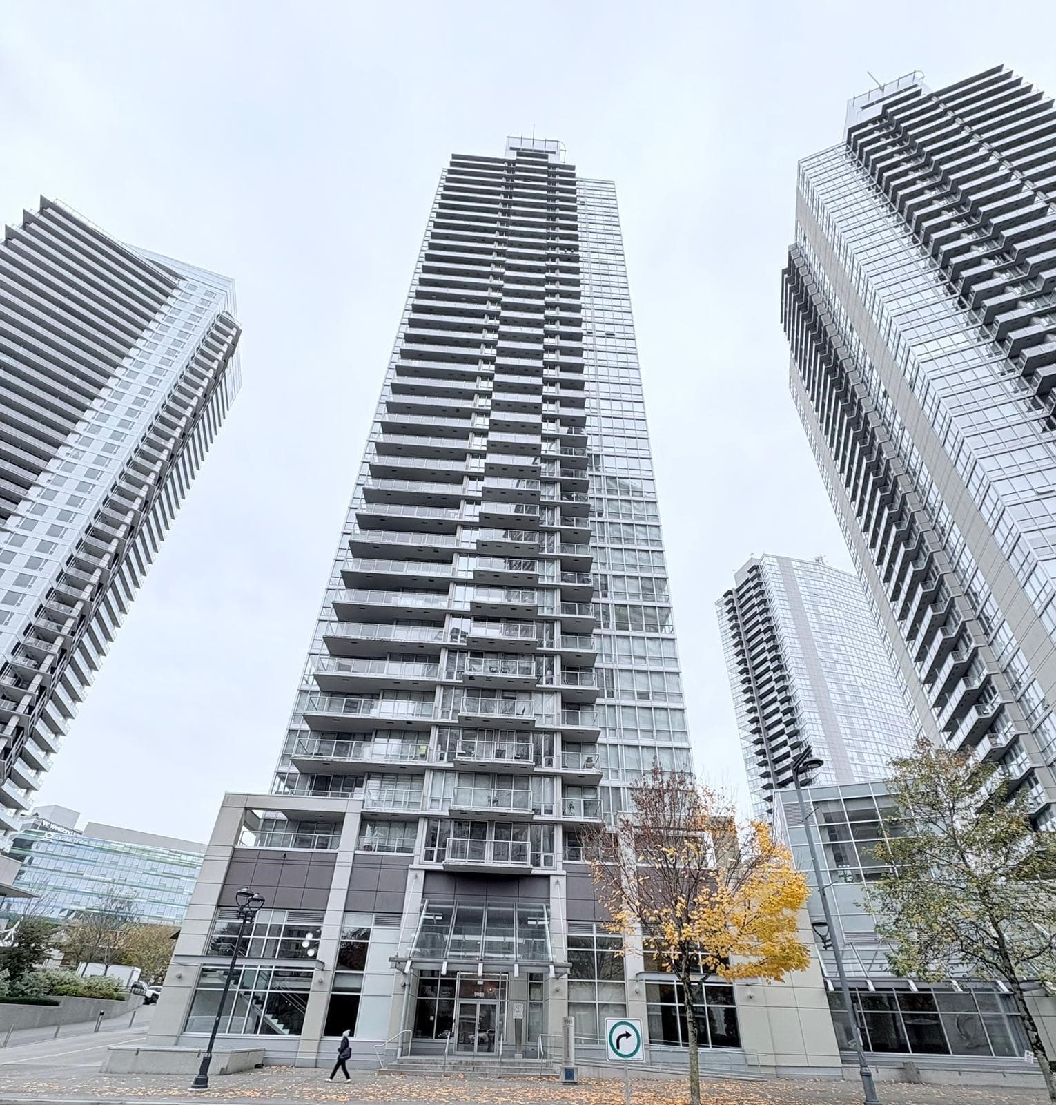 2704 - 9981 Whalley Boulevard, Surrey — sold
