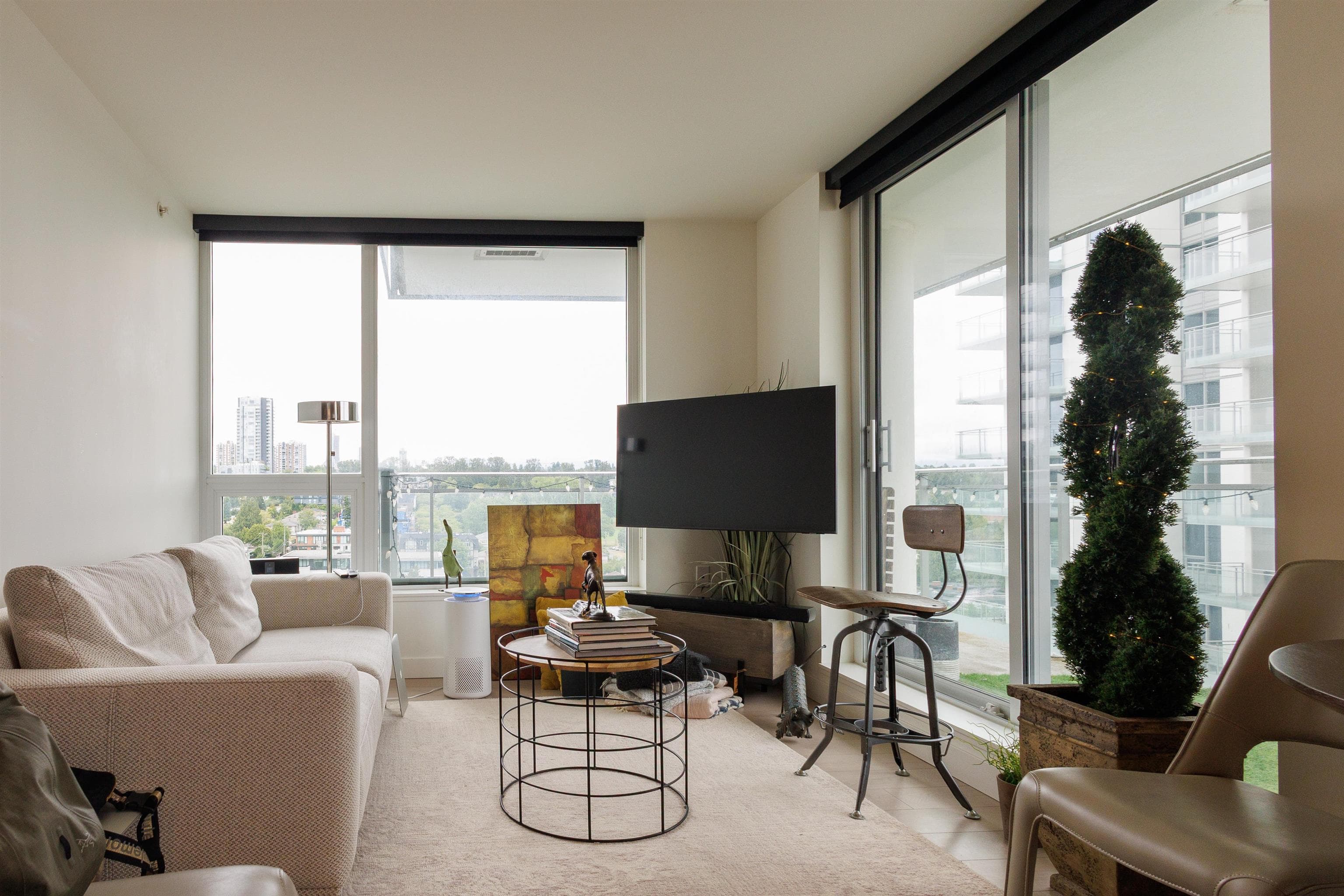 1809 - 455 SW Marine Drive, Vancouver, V5X 0H3 — photo 2