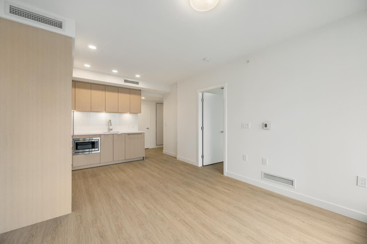 2606 - 13675 107a Avenue, Surrey, V3T 0X2 — photo 4
