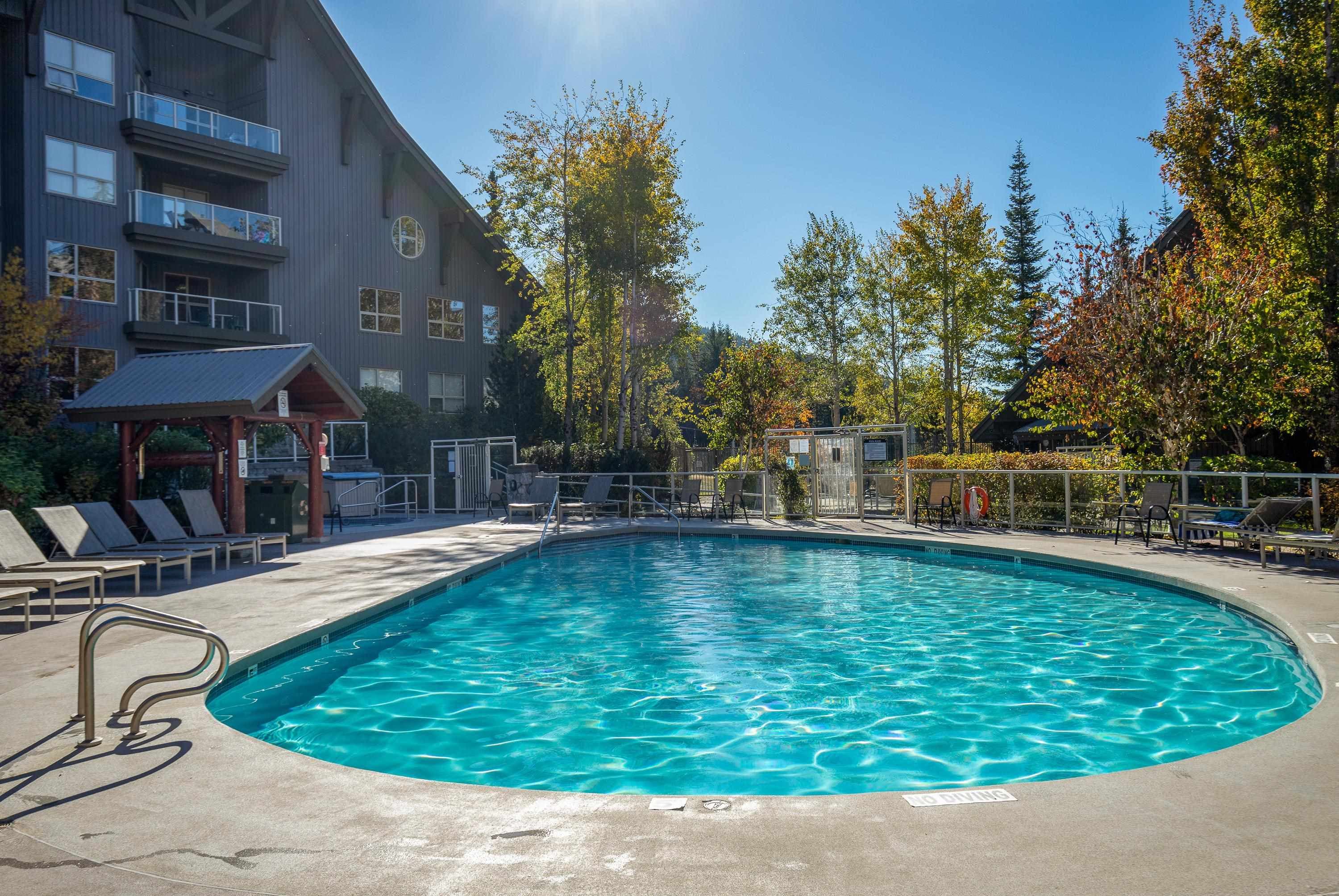 557 - 4800 Spearhead Drive, Whistler, V8E 1G1 — photo 1