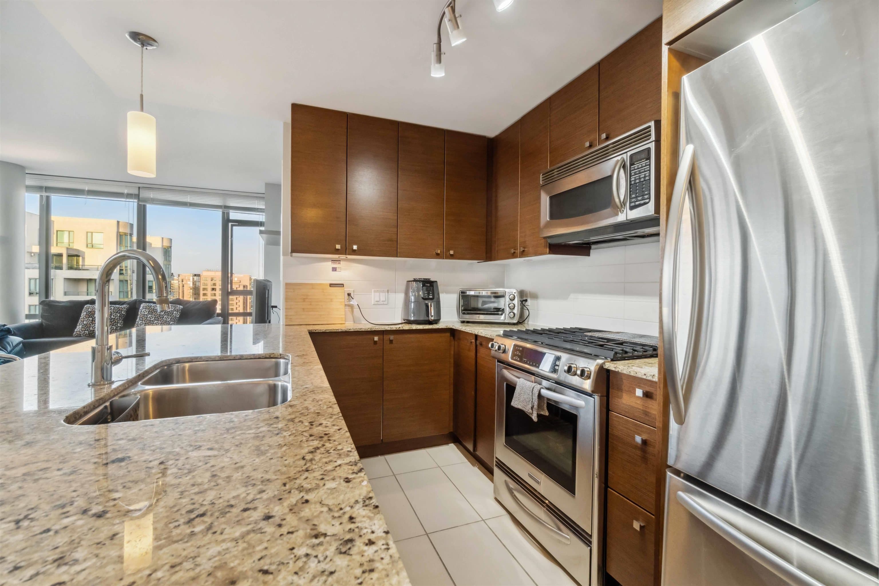 1701 - 6888 Alderbridge Way, Richmond, V6X 0A7 — photo 2