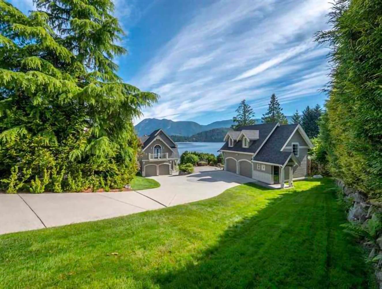 6560 N Gale Avenue, Sechelt, V7Z 0L1 — photo 2