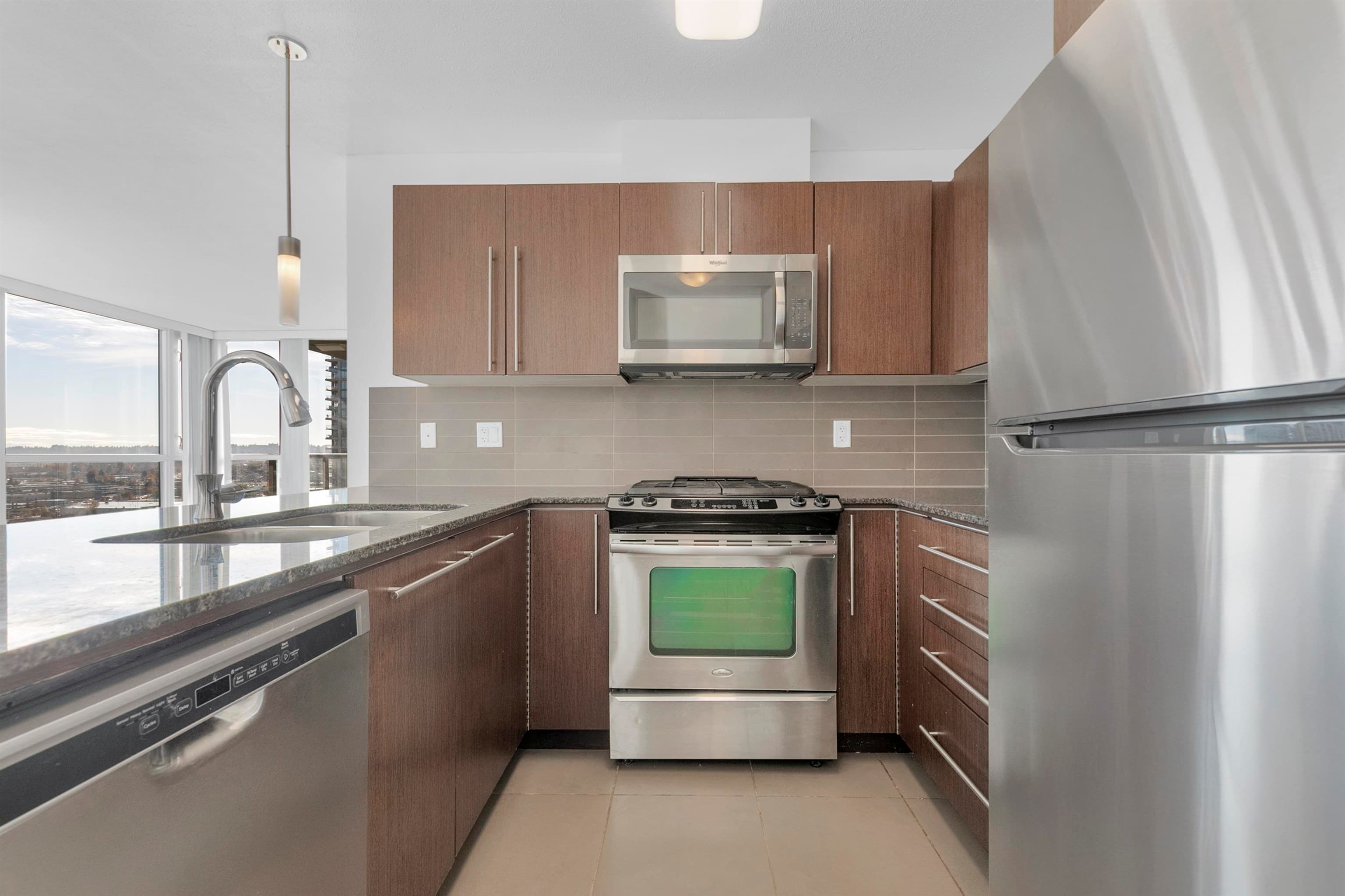 907 - 4888 Brentwood Drive, Burnaby, V5C 0C6 — photo 4