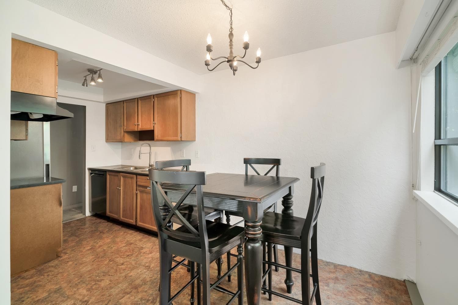 105 - 1330 Martin Street, White Rock, V4B 3W5 — photo 5