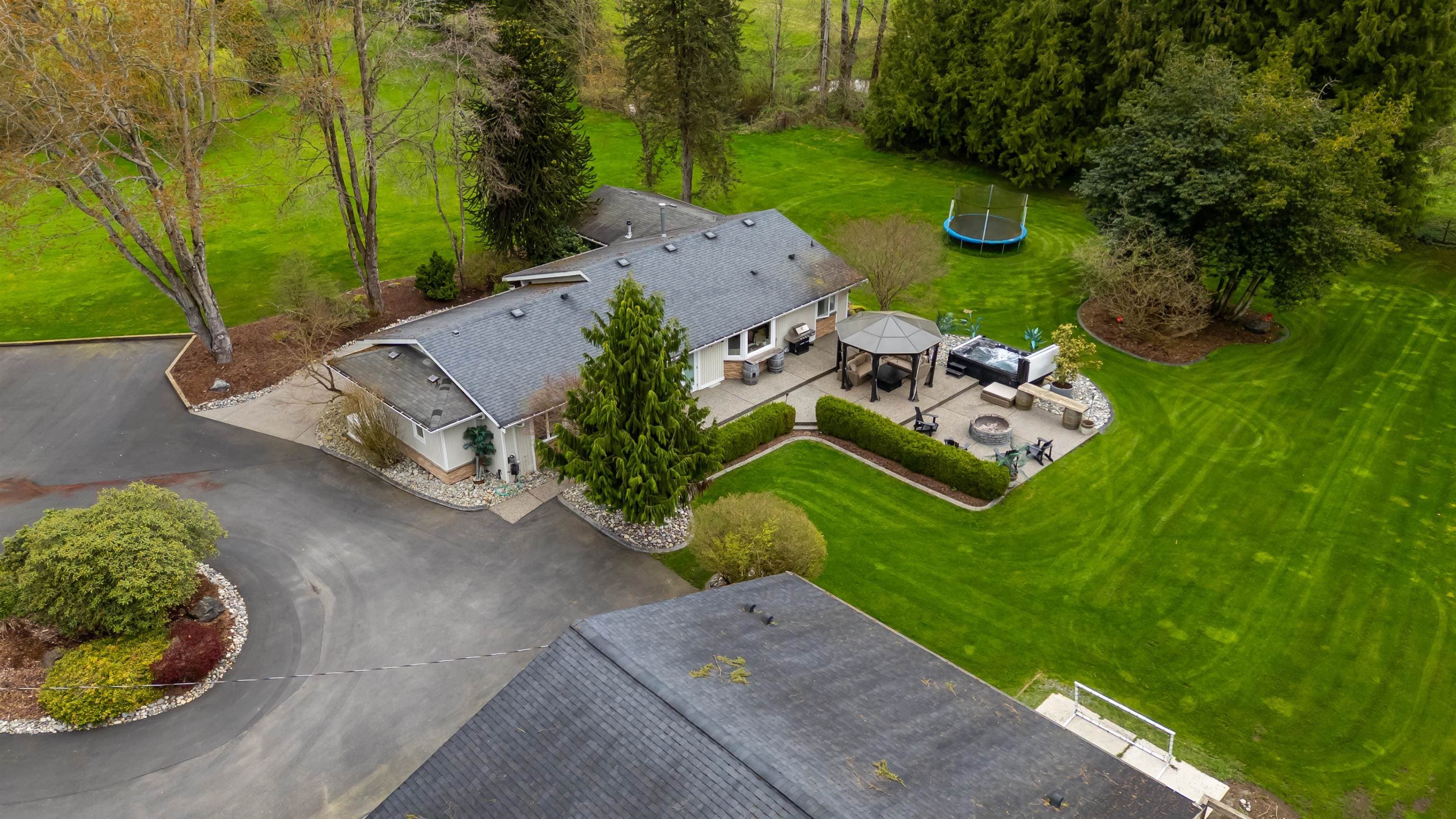 27720 Joanita Place, Abbotsford, V4X 2C3 — photo 2