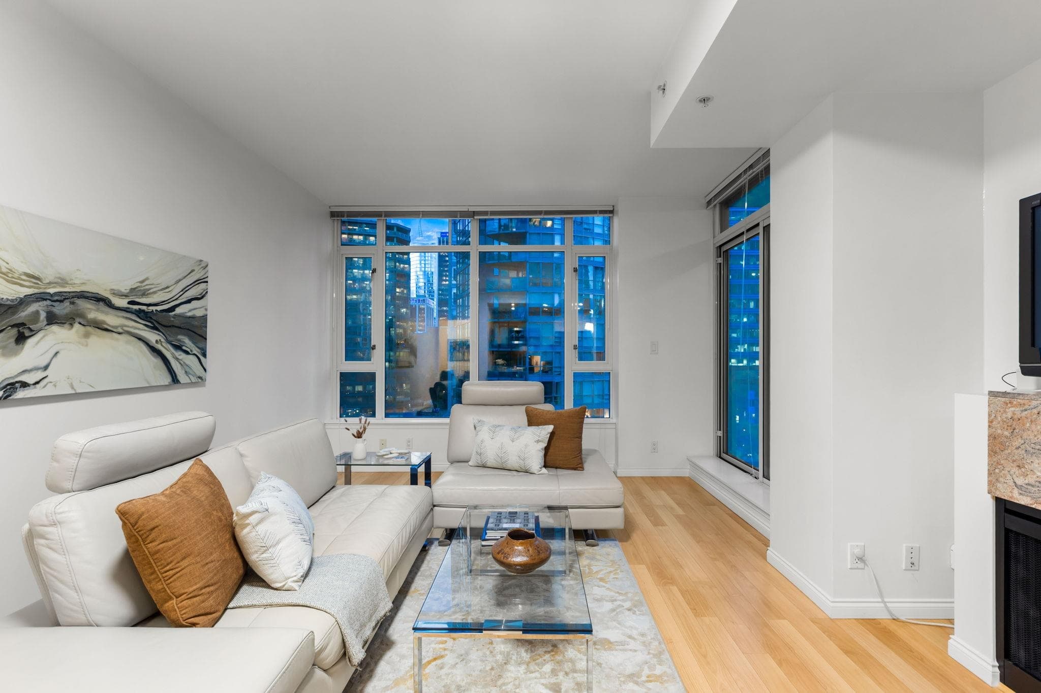 807 - 1211 Melville Street, Vancouver, V6E 0A7 — photo 3
