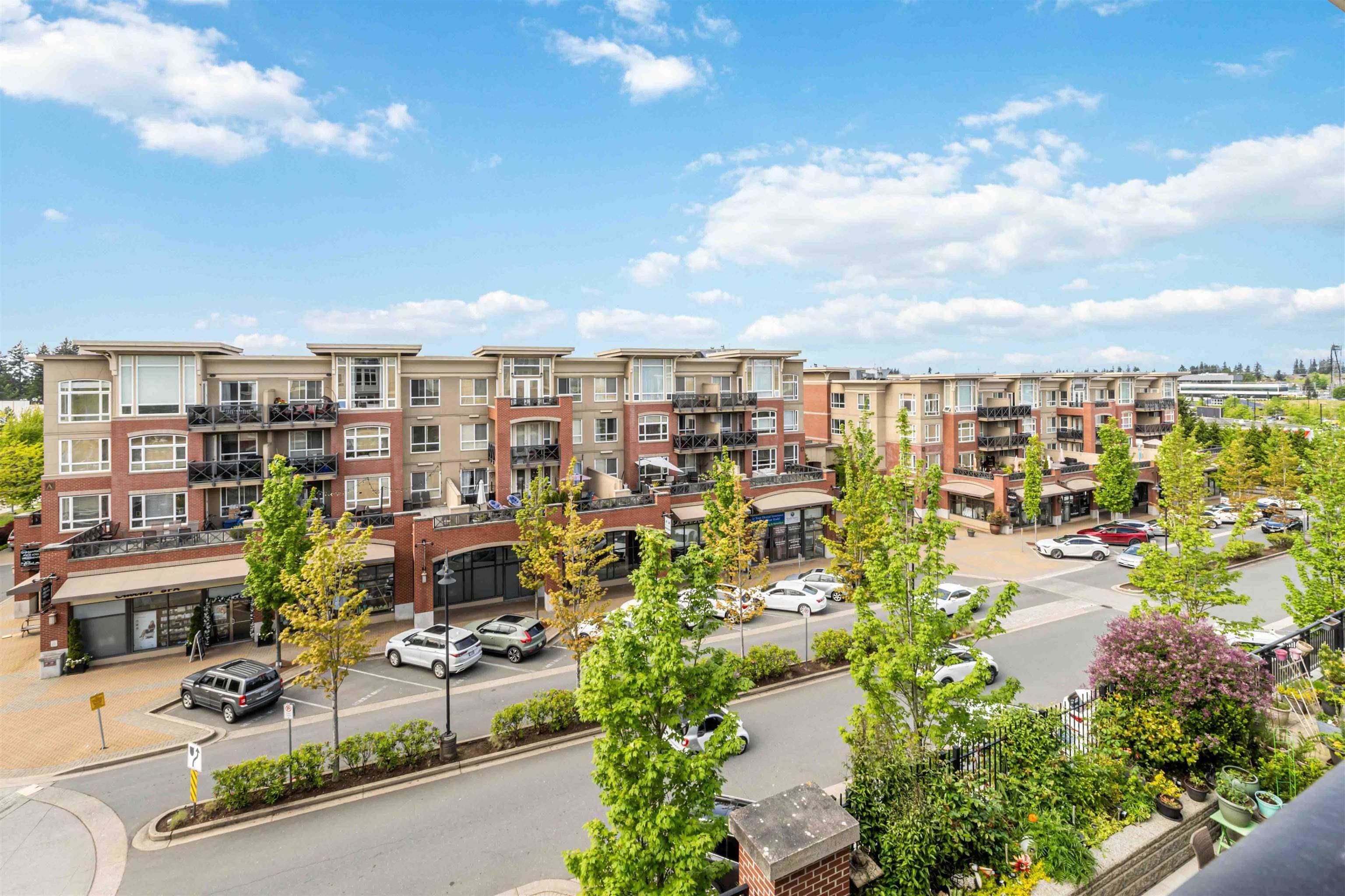 412 - 2940 King George Boulevard, Surrey, V4P 0E4 — photo 3