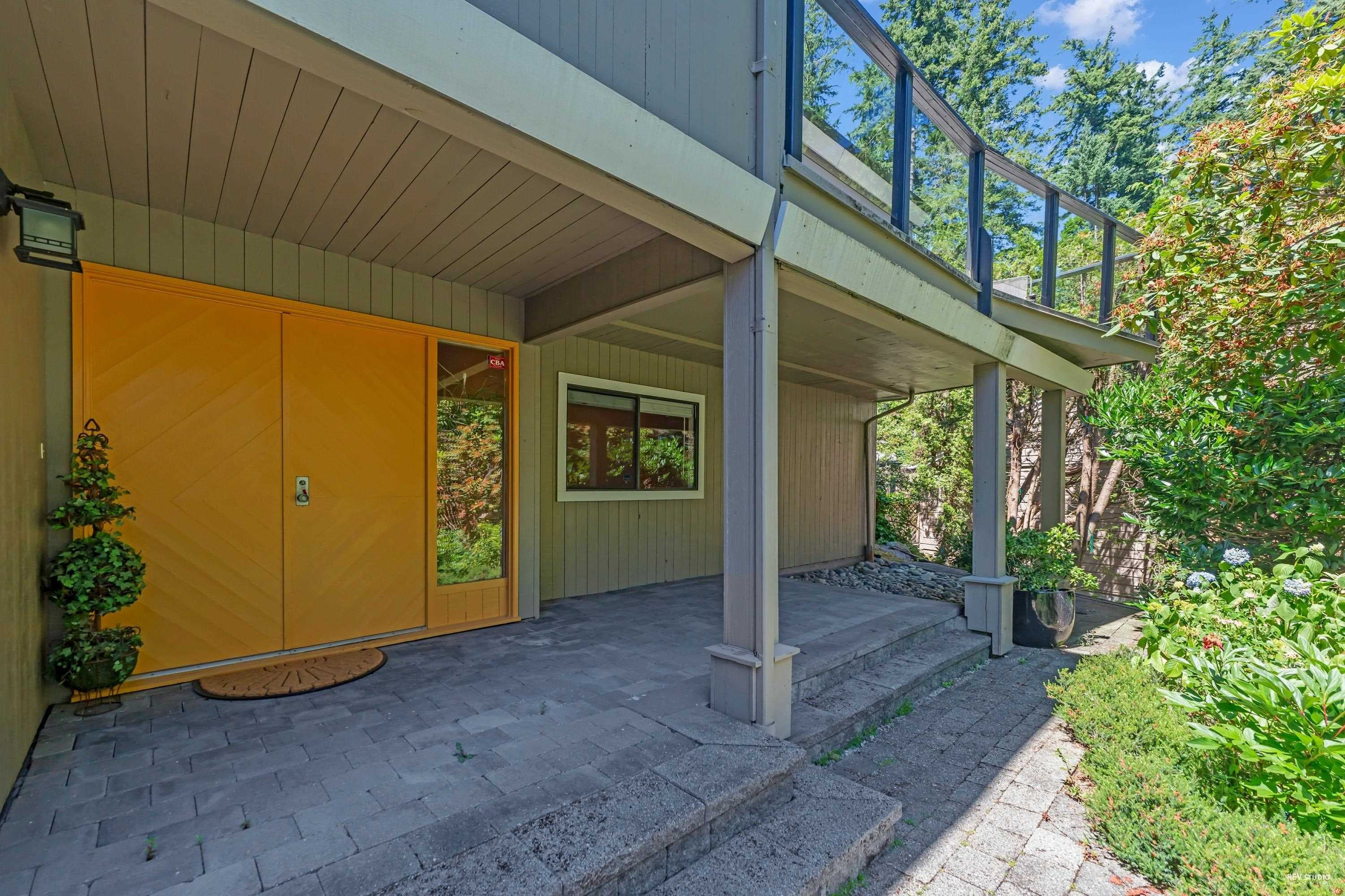 4623 Caulfeild Drive, West Vancouver, V7W 1E9 — photo 2