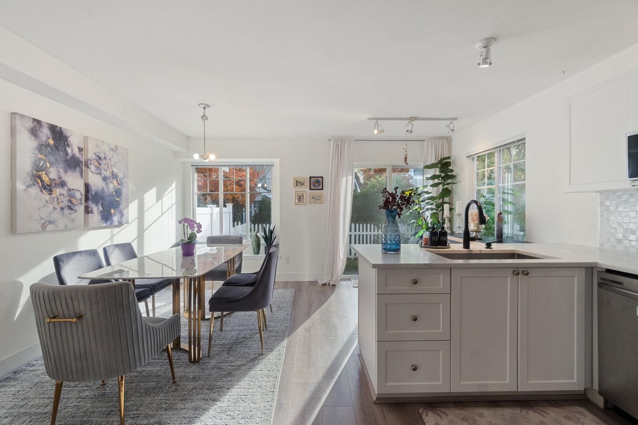 52 - 12110 75a Avenue, Surrey, V3W 1M1 — photo 3