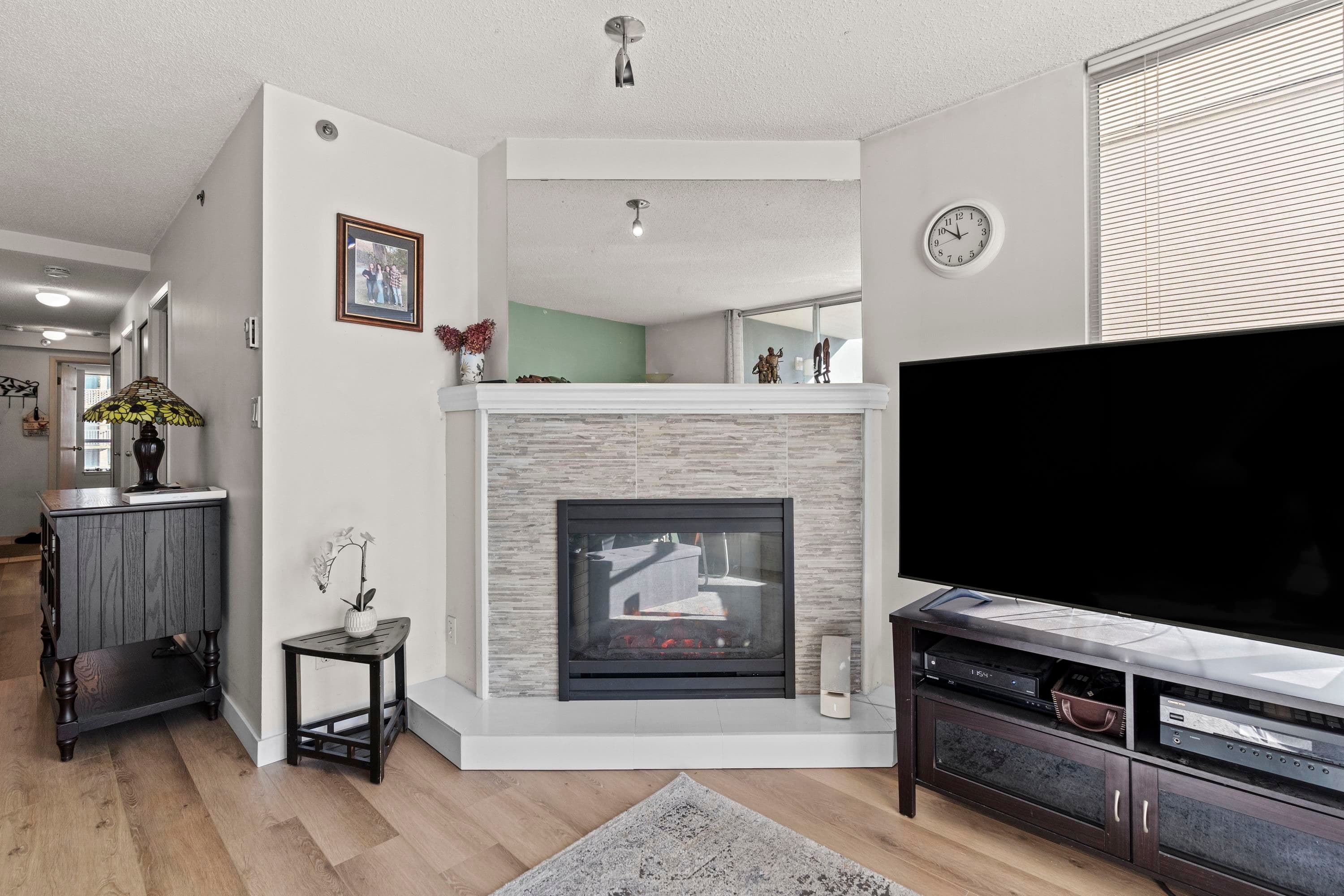 503 - 1771 Nelson Street, Vancouver, V6G 1M6 — photo 2
