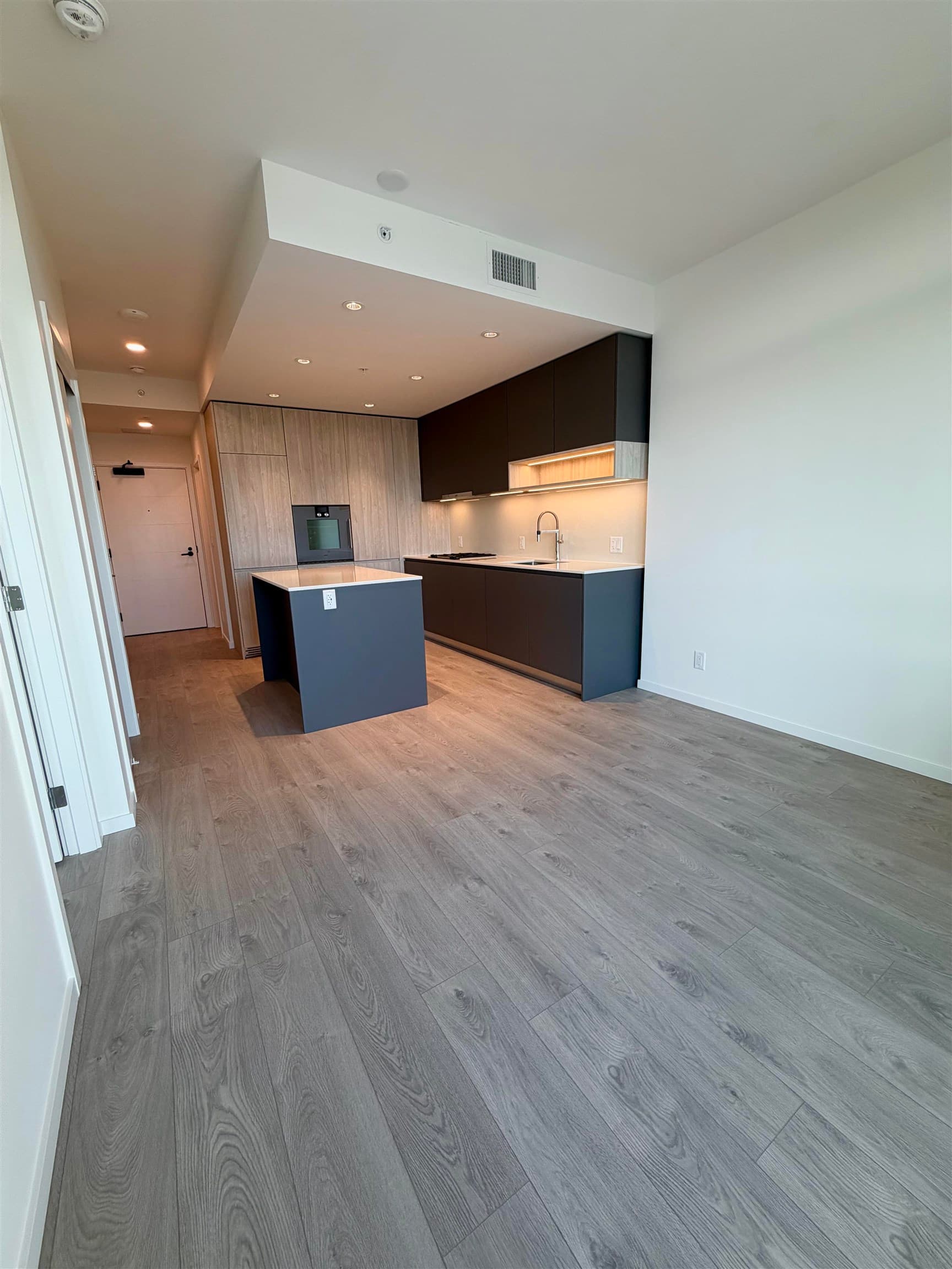 861 - 6600 Minoru Boulevard, Richmond