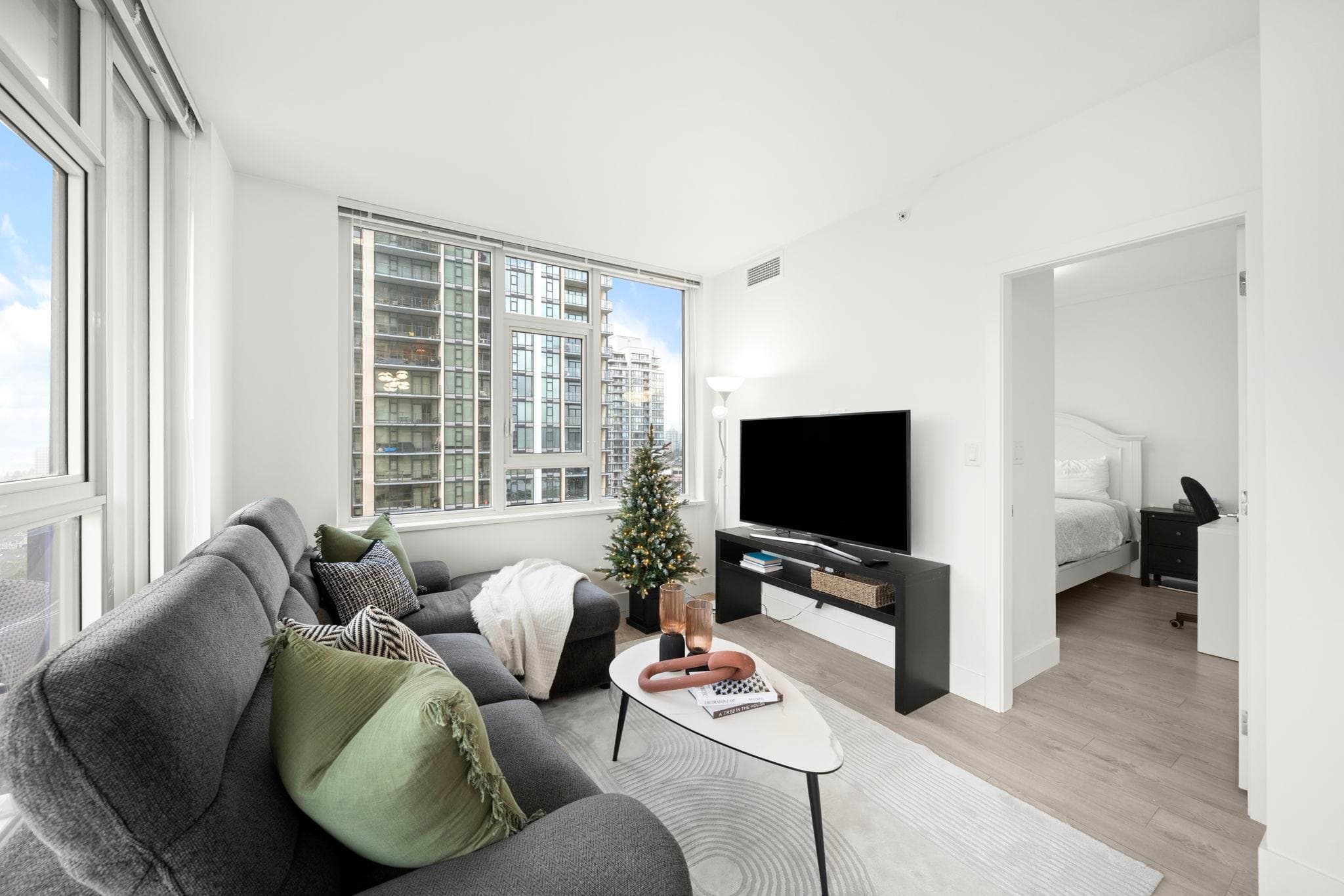 1610 - 7303 Noble Lane, Burnaby, V3N 0H2 — photo 4