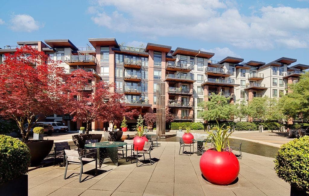 404 - 733 W 3rd Street, North Vancouver