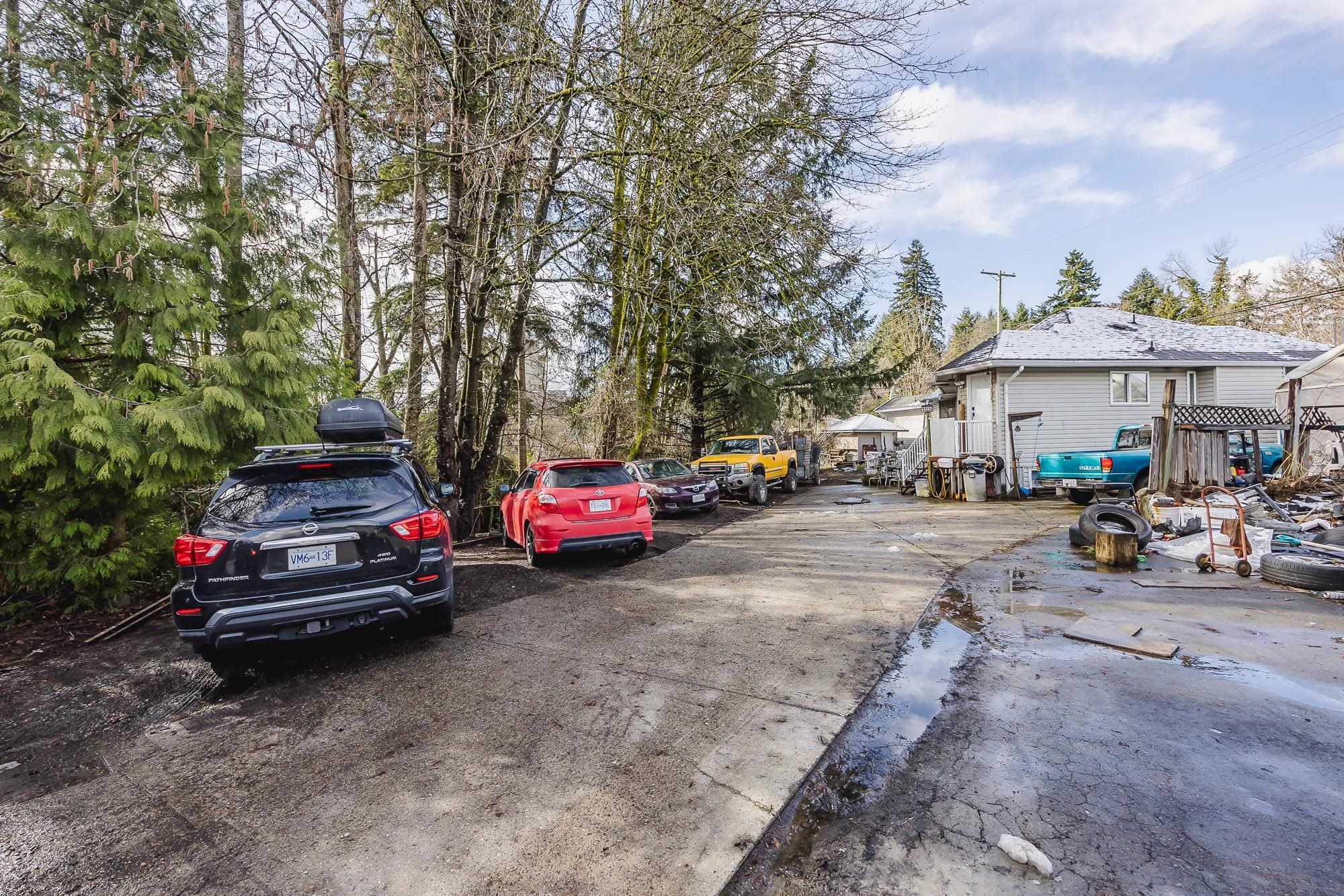 13225 87b Avenue, Surrey, V3W 2M3 — photo 3