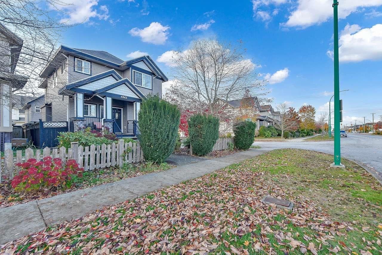 6843 192nd Street, Surrey, V4N 0Z6 — photo 2