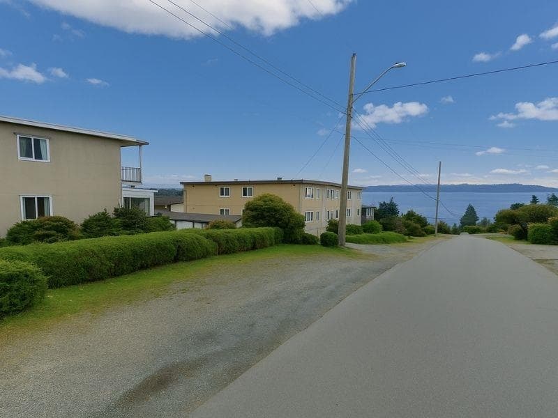 1 - 1040 Parker Street, White Rock, V4B 4R7 — photo 1