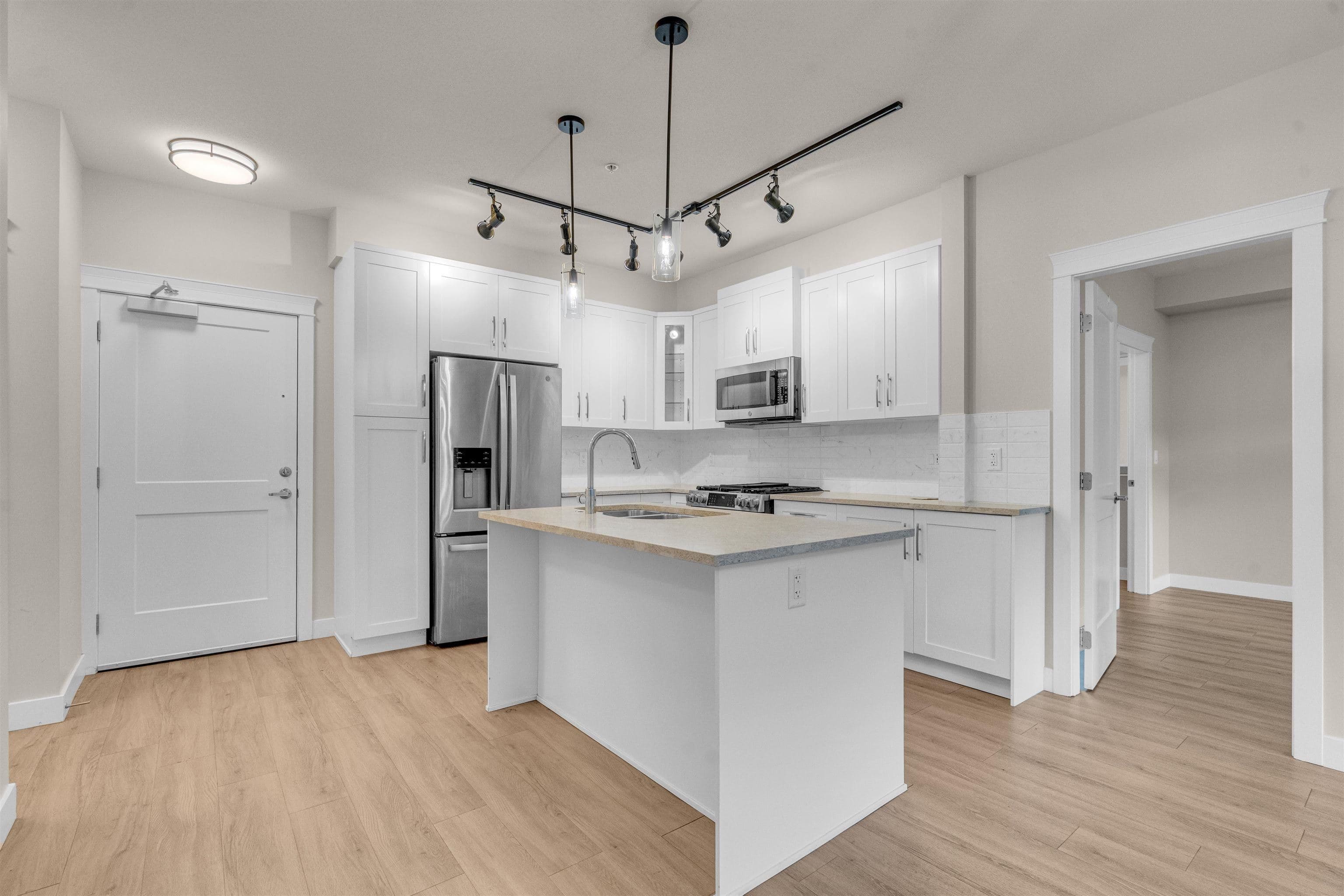 406 - 11077 Ravine Road, Surrey, V3T 0R7 — photo 4