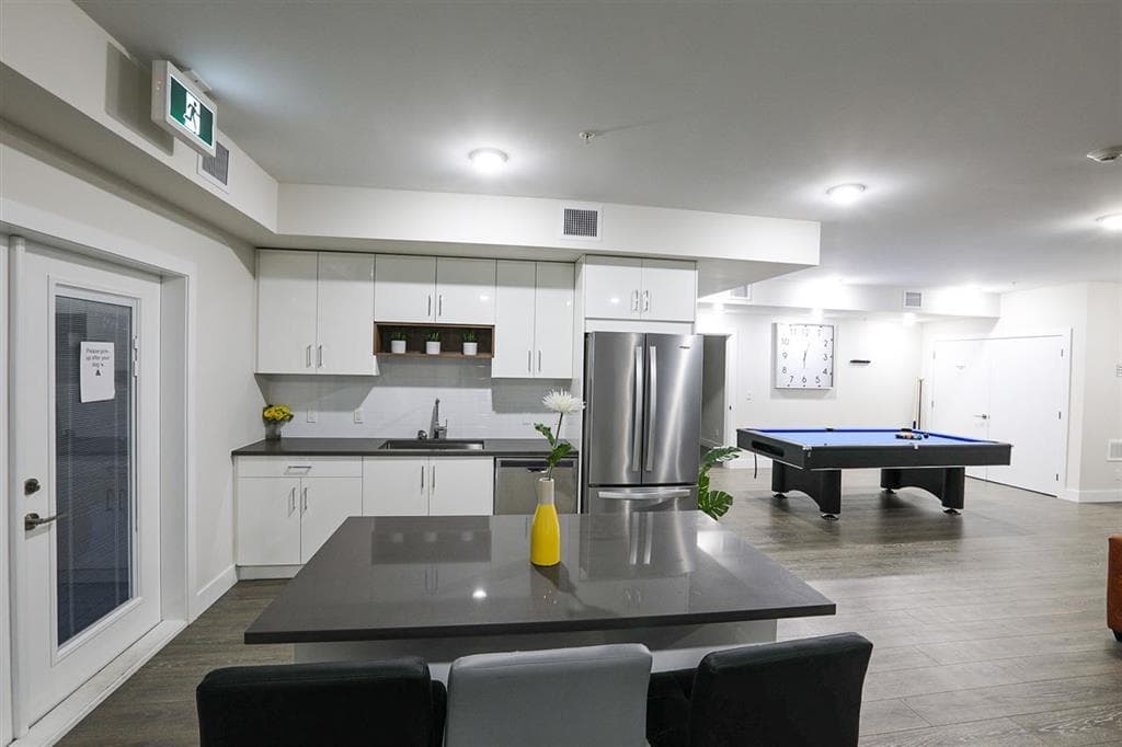 515 - 15351 101 Avenue, Surrey