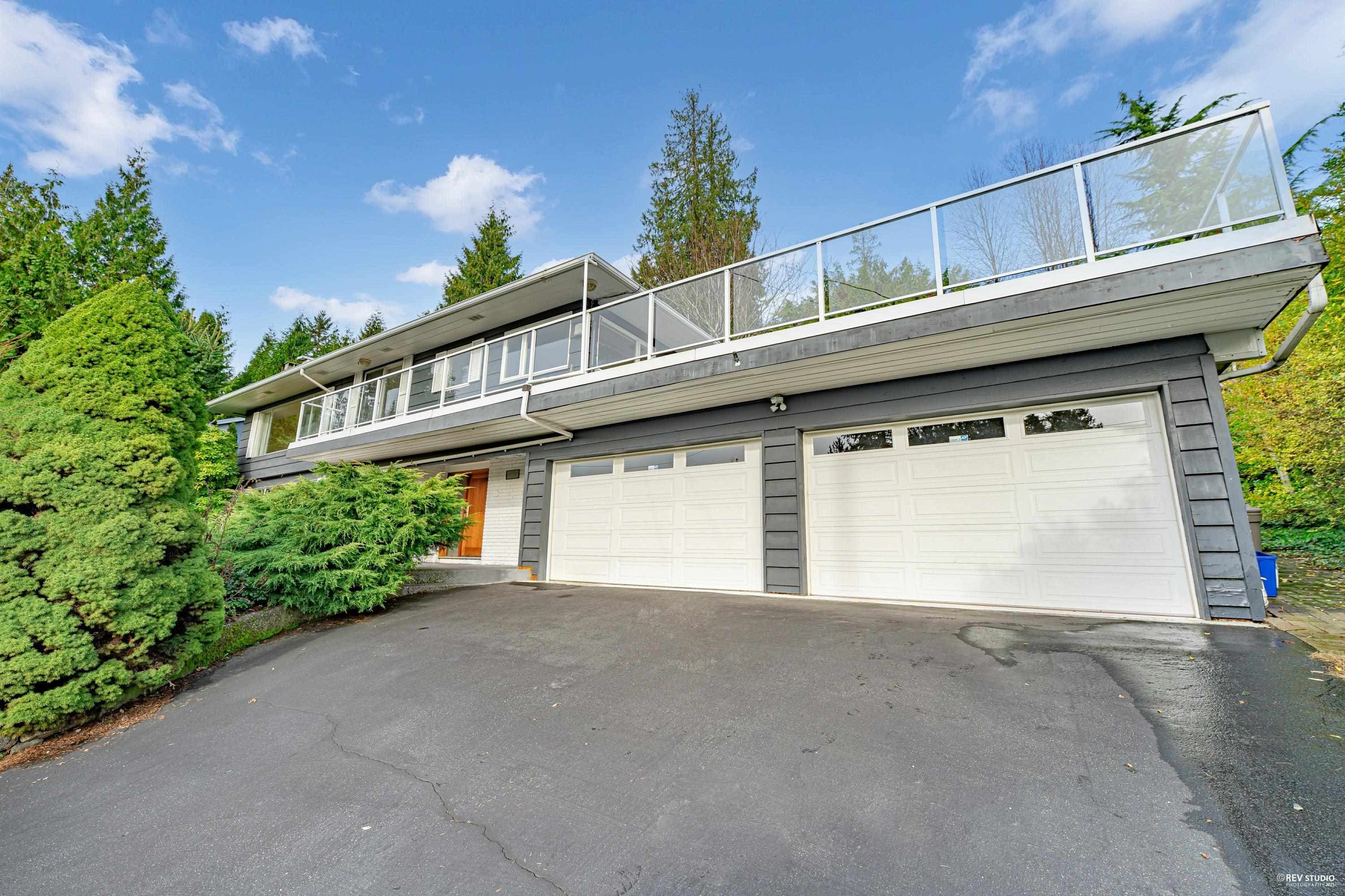 2615 Skilift Place, West Vancouver, V7S 2T6 — photo 2