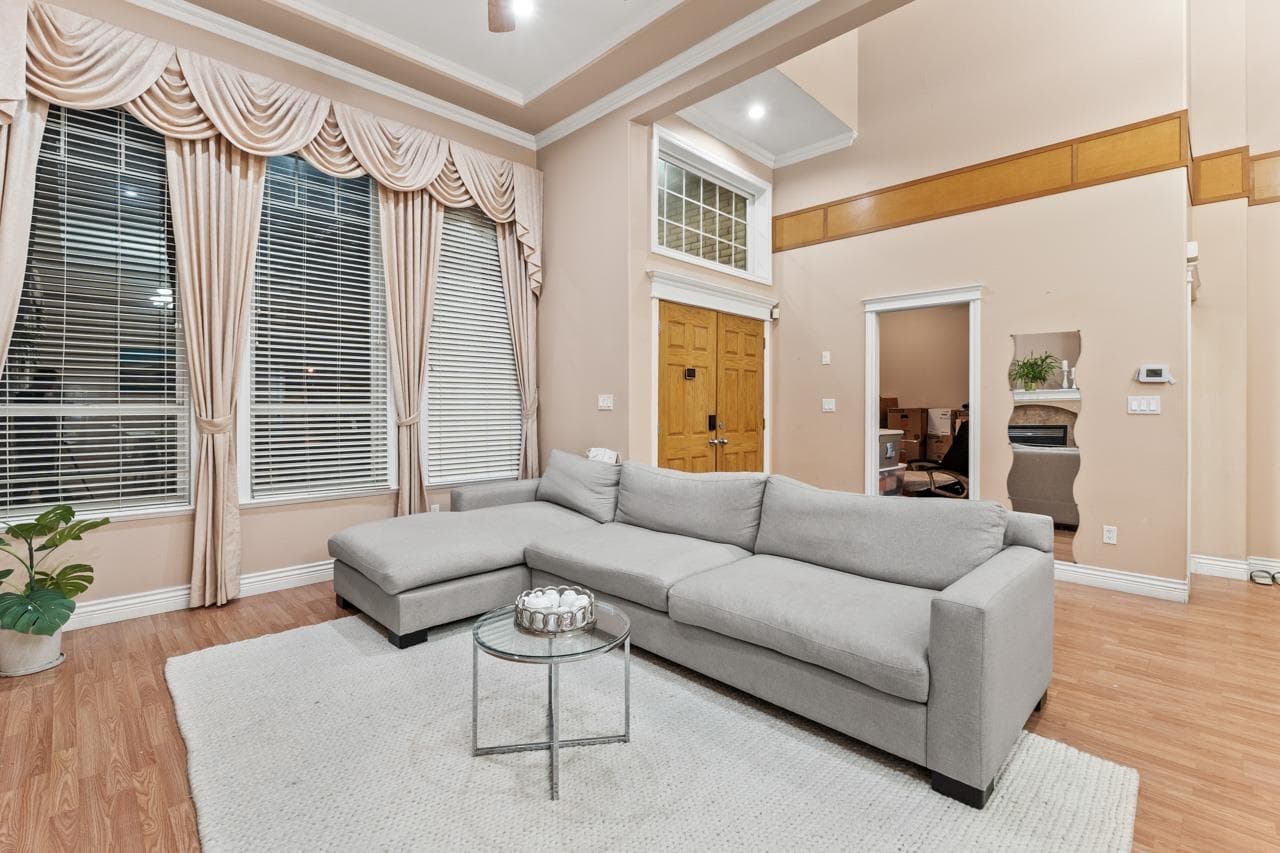 13305 87b Avenue, Surrey, V3W 6B9 — photo 3