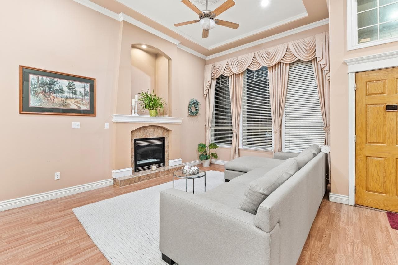 13305 87b Avenue, Surrey, V3W 6B9 — photo 4