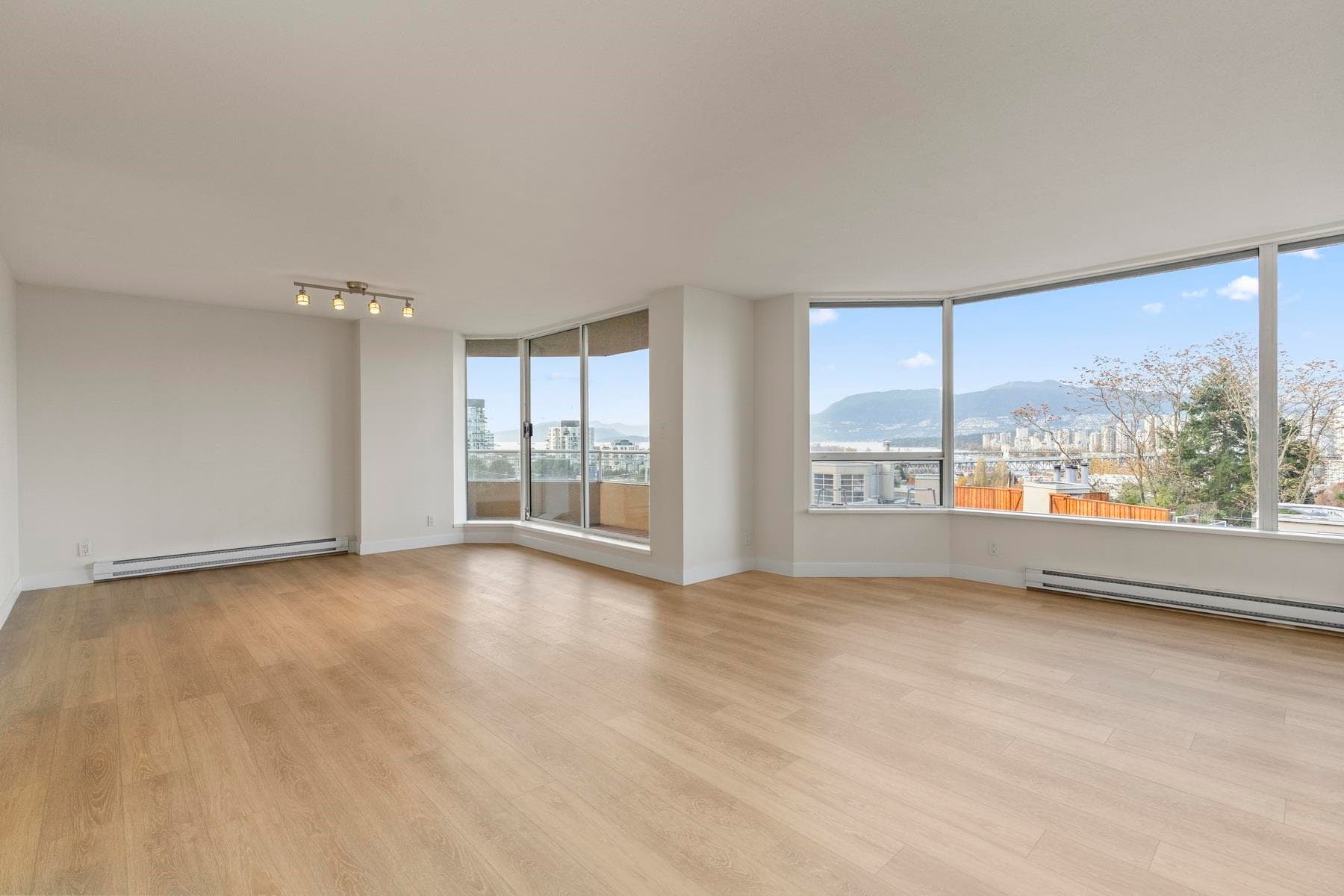 401 - 1235 W Broadway, Vancouver