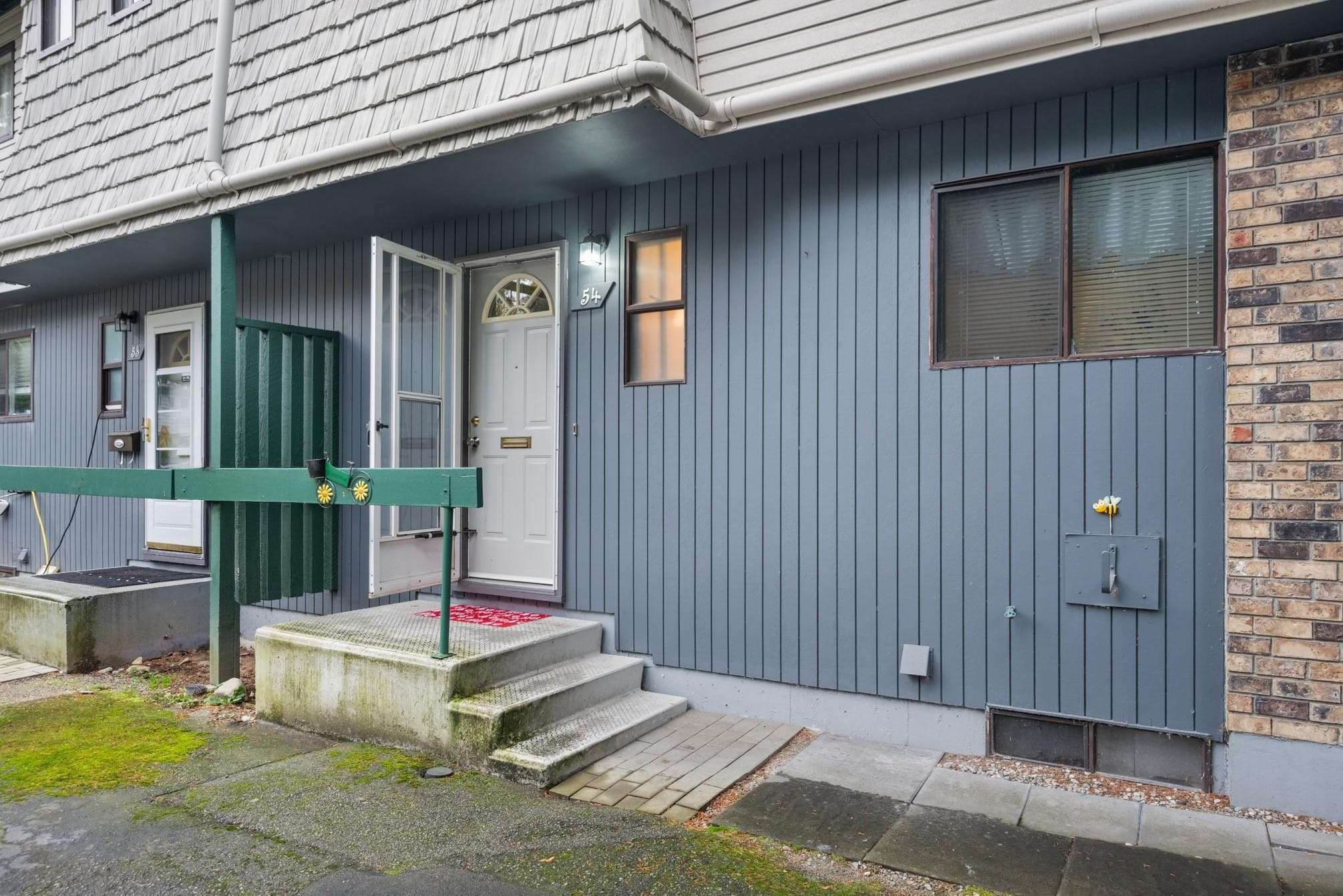 54 - 10836 152 Street, Surrey — sold