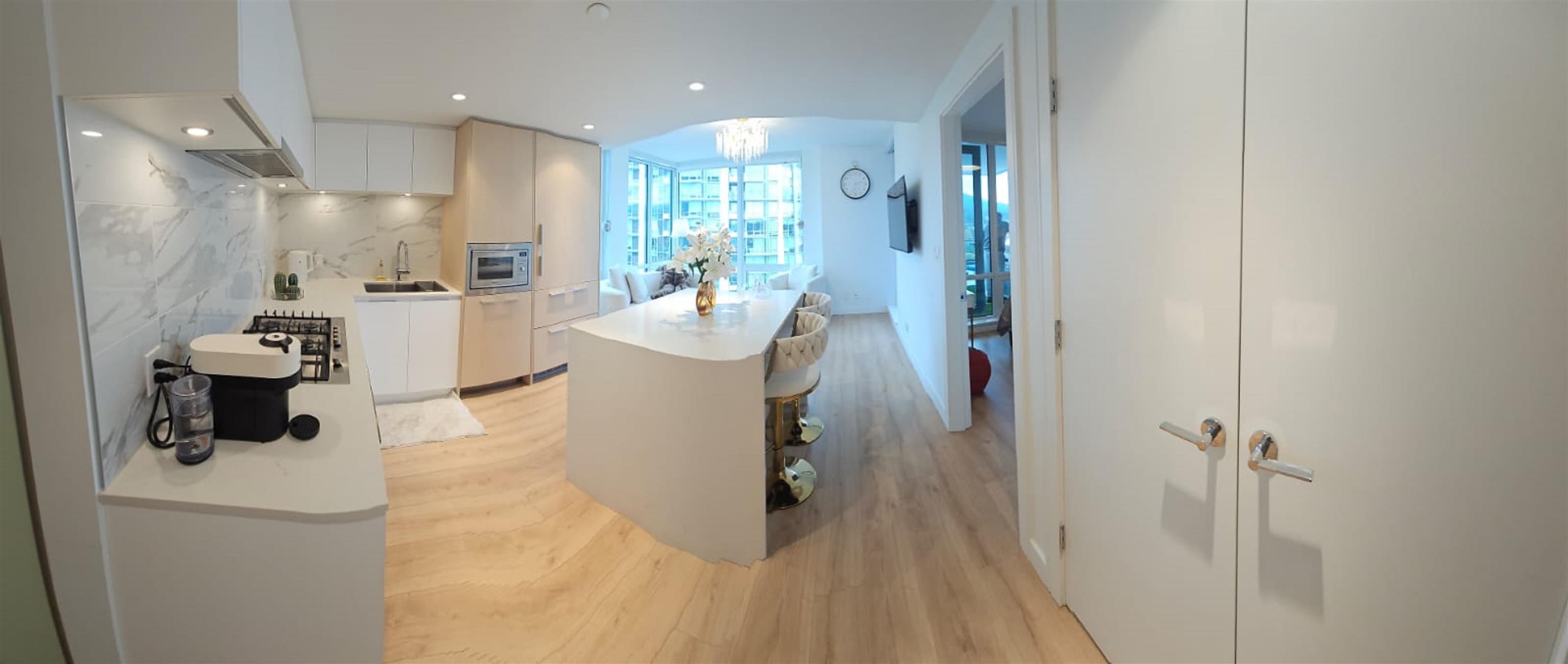 1902 - 1500 Fern Street, North Vancouver, V7J 0E6 — photo 3