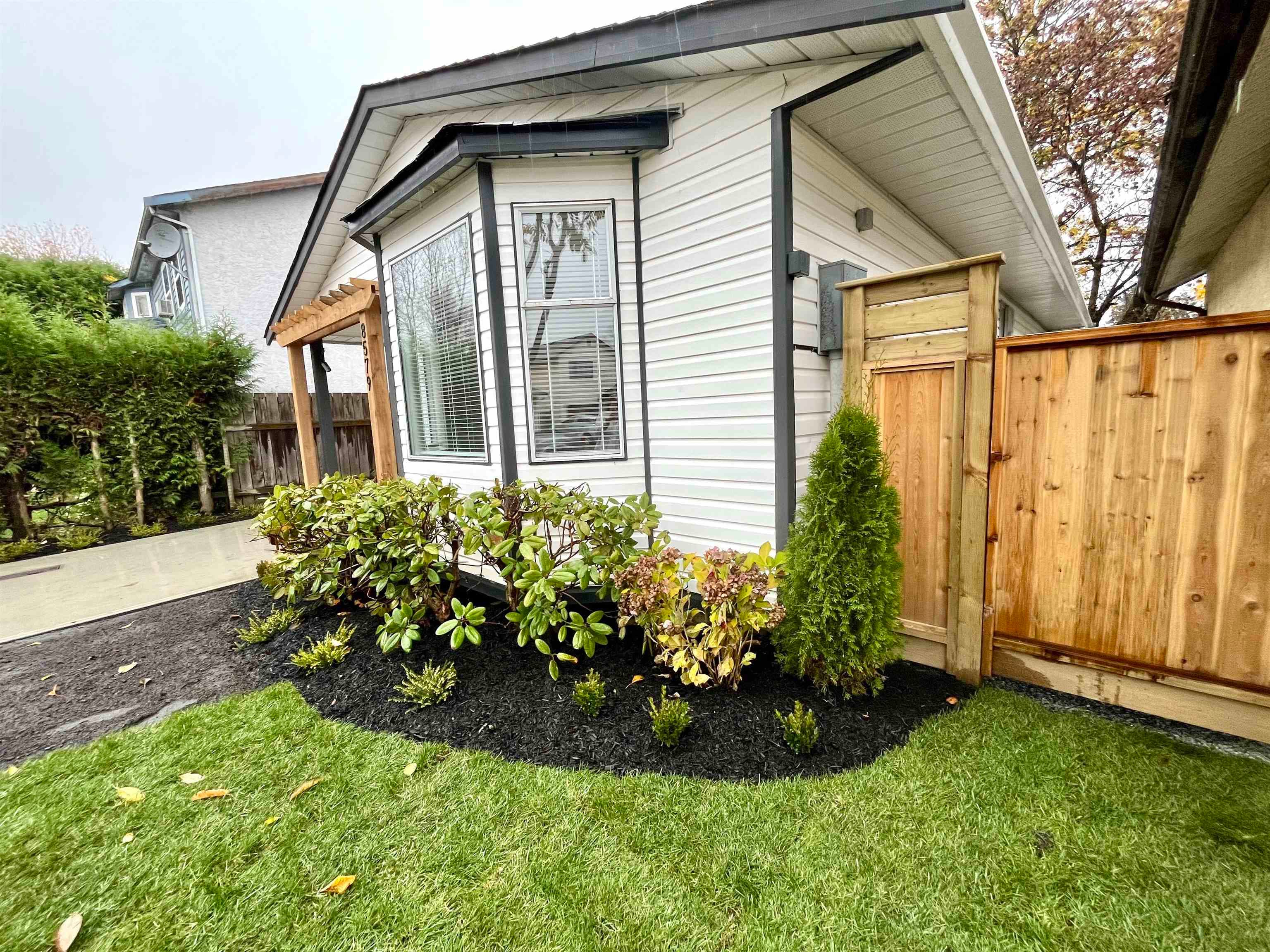 8579 Mccutcheon Avenue, Chilliwack, V2P 7L3 — photo 3