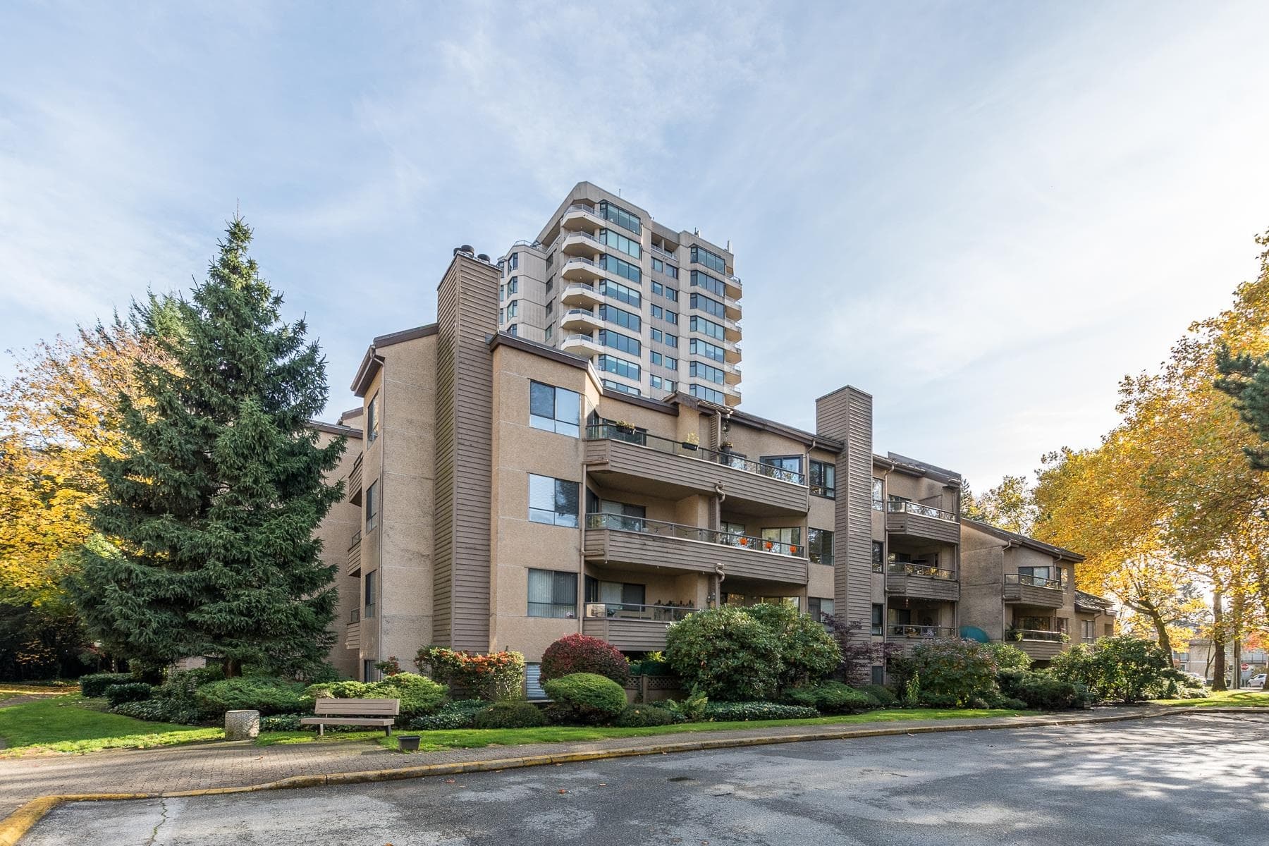 111 - 1750 Augusta Avenue, Burnaby, V5A 2V6 — photo 2