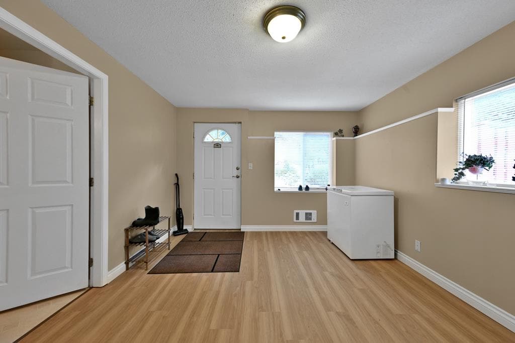 4570 Uplands Drive, Langley, V3A 4N9 — photo 3