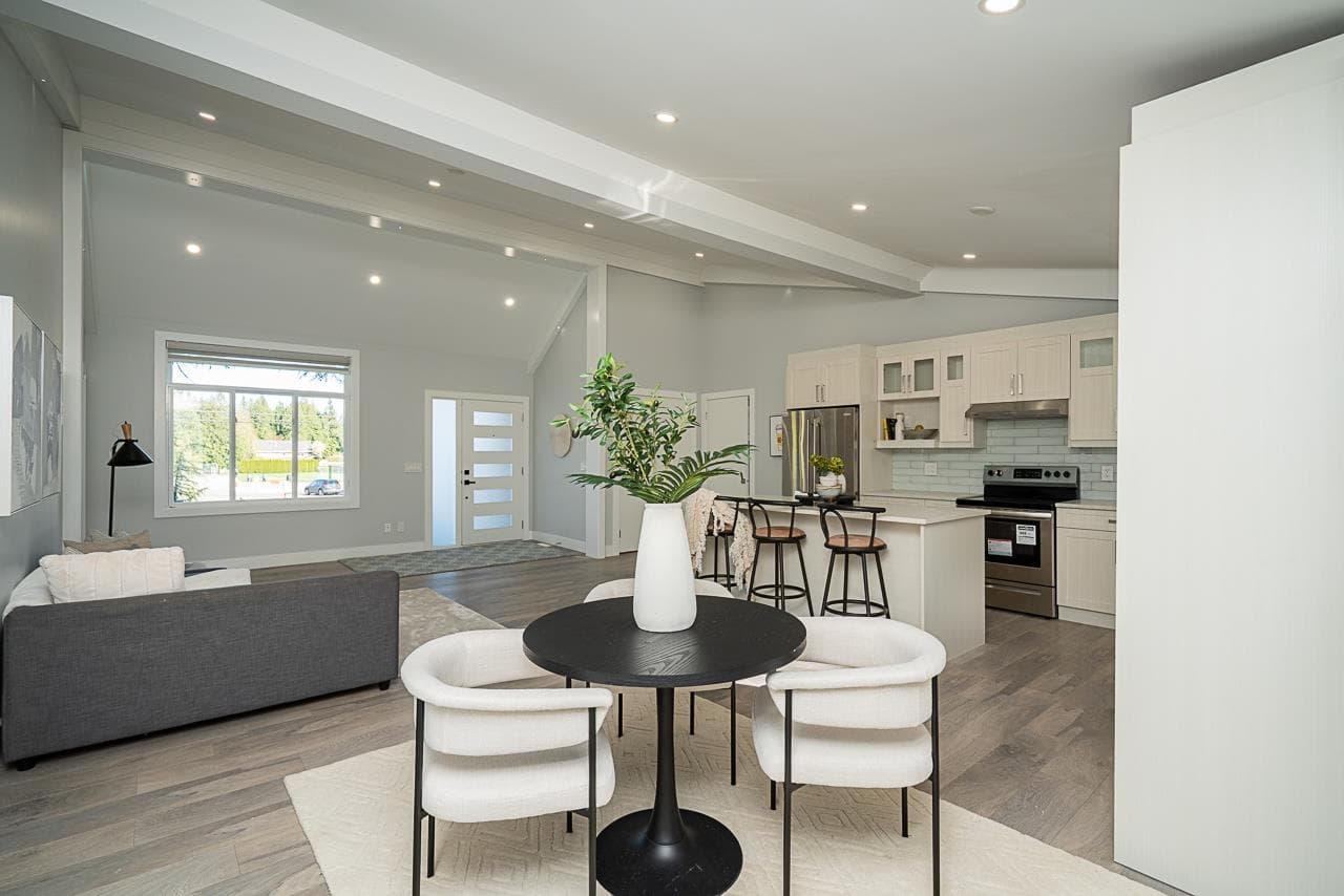 1675 136 Street, Surrey, V4A 4E3 — photo 2