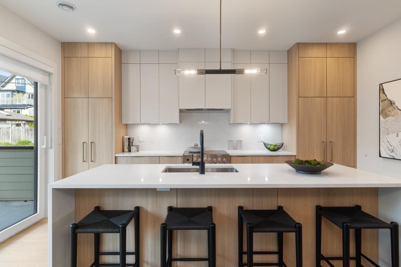 2 - 1937 Templeton Drive, Vancouver