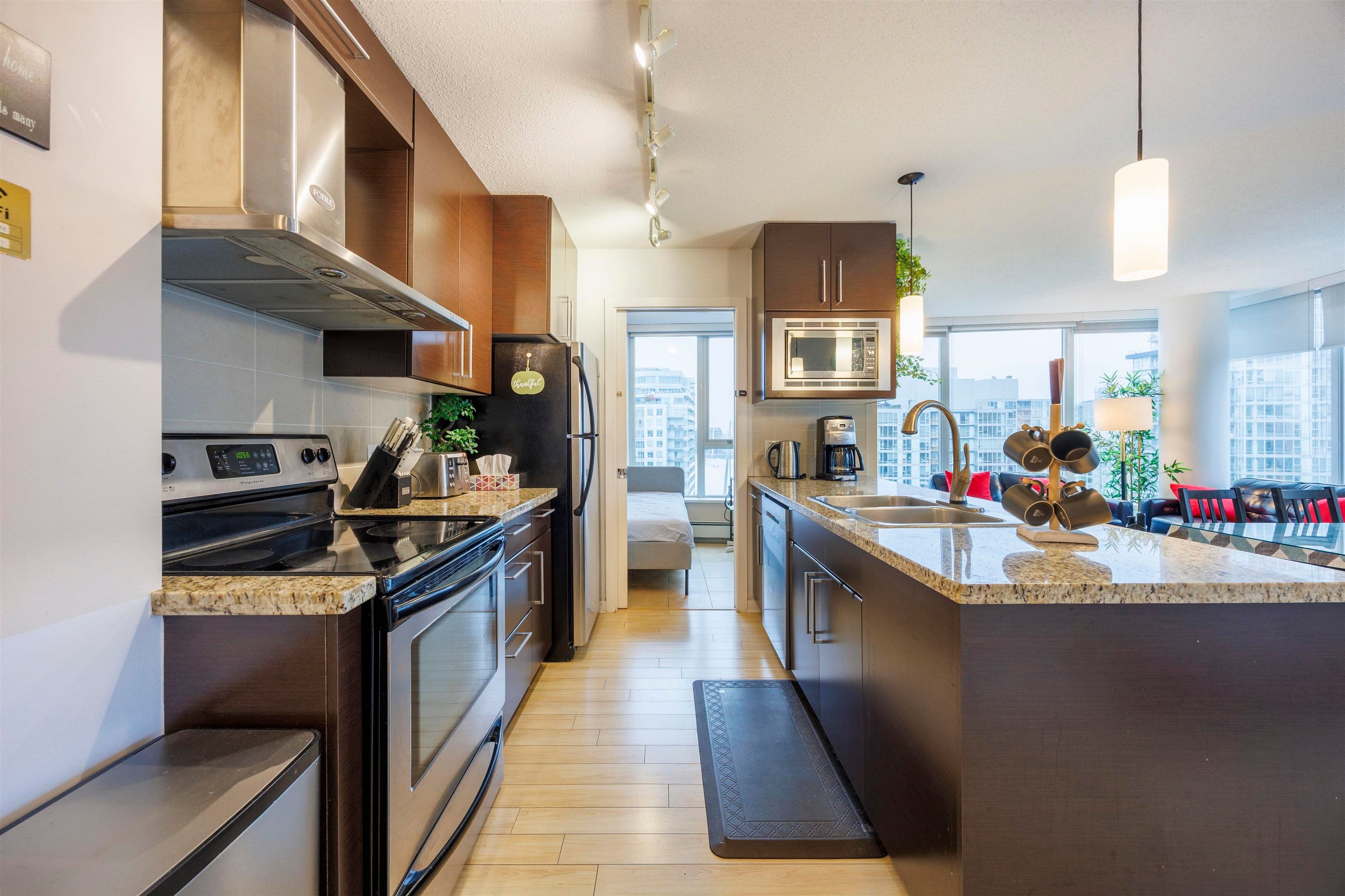3207 - 689 Abbott Street, Vancouver, V6B 0J2 — photo 3