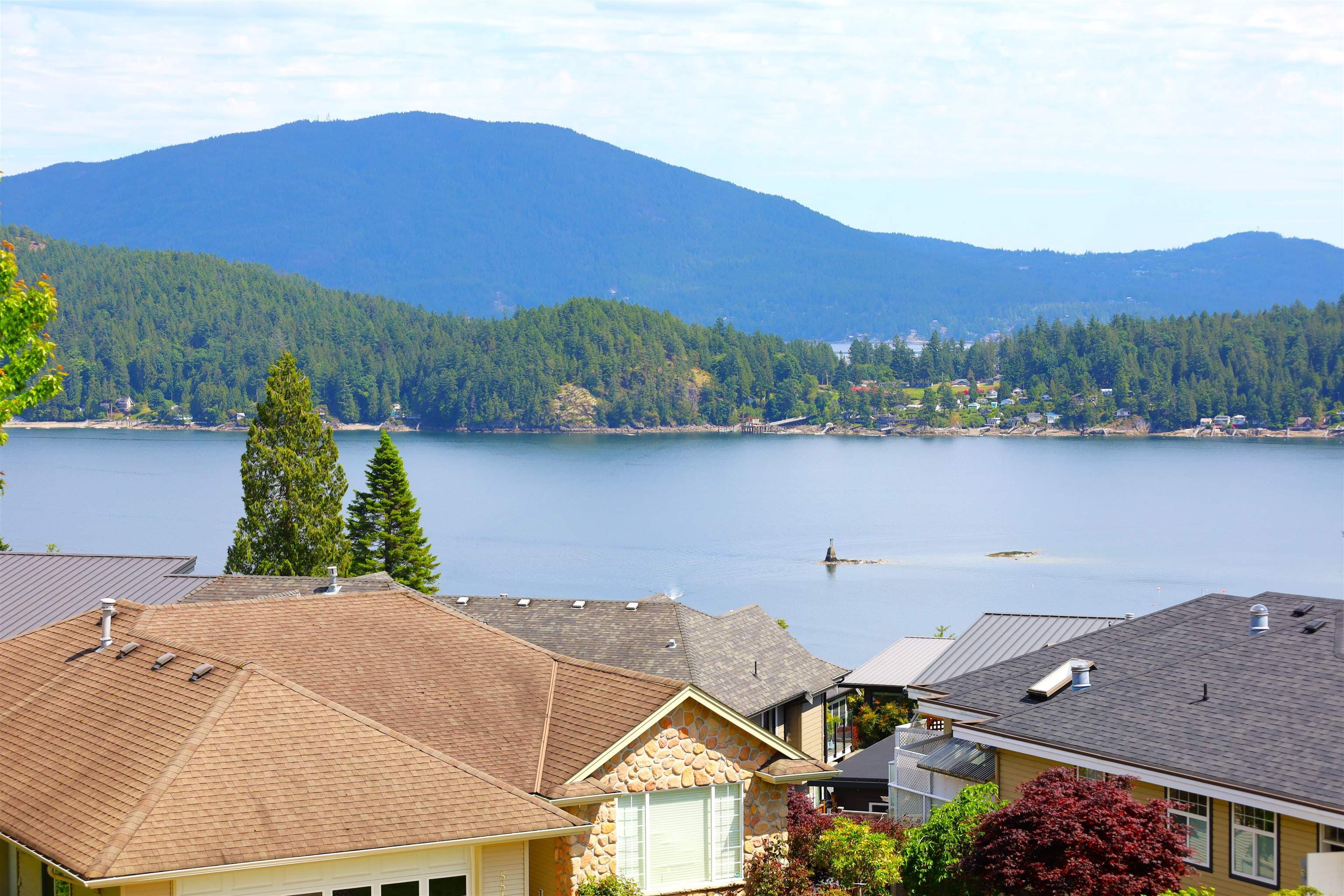 561 Spyglass Place, Gibsons
