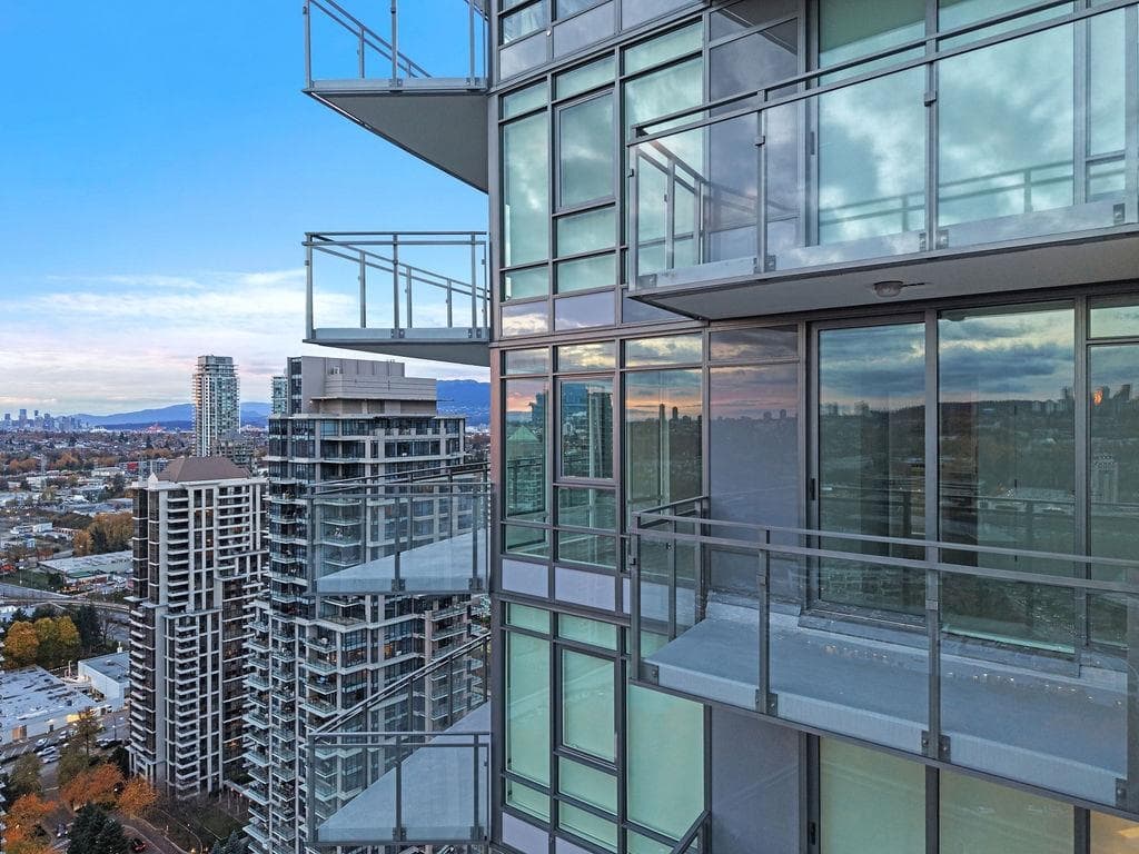 3008 - 2085 Skyline Court, Burnaby, V5C 0M6 — photo 1
