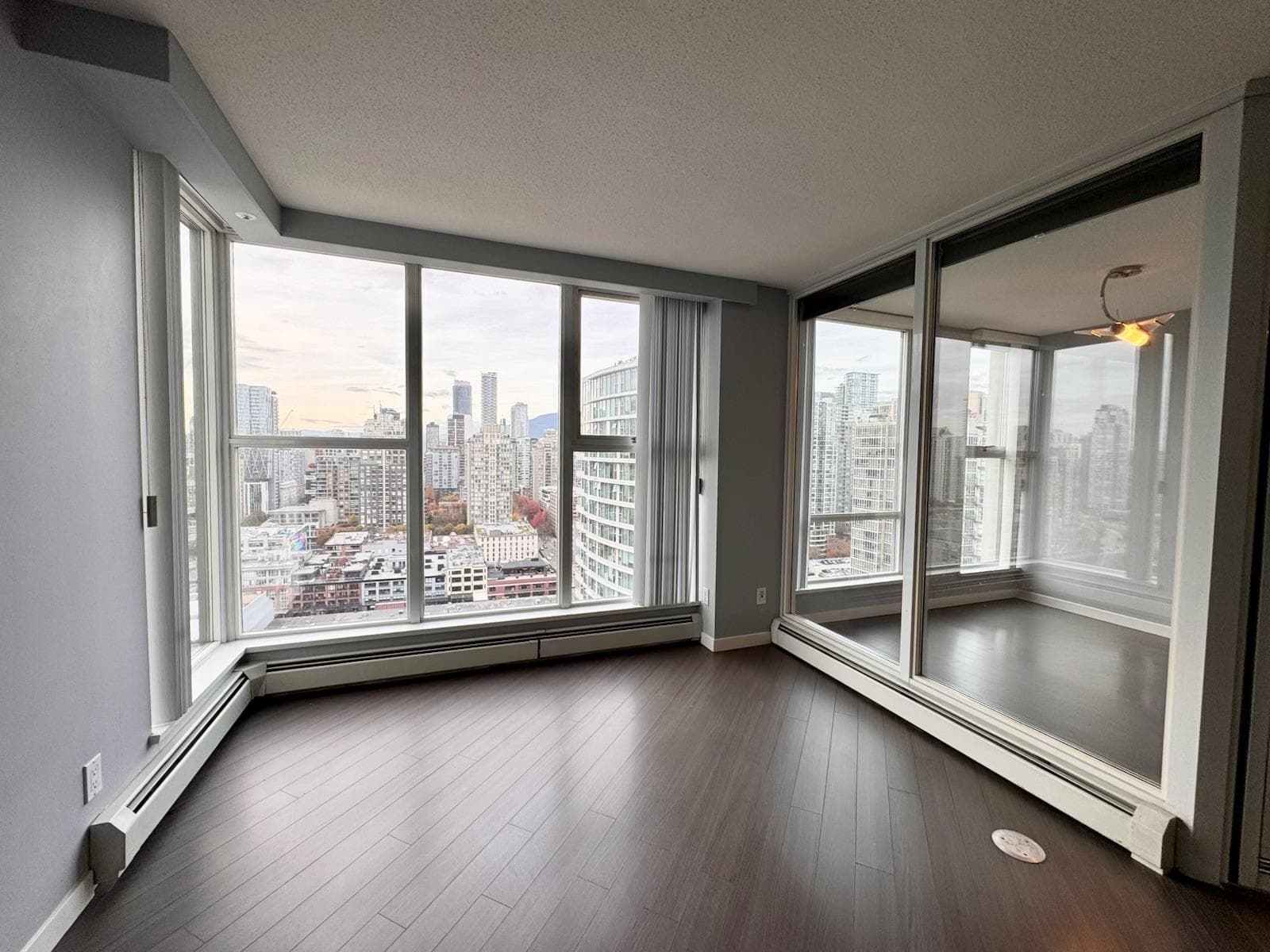 3002 - 1009 Expo Boulevard, Vancouver, V6Z 2V9 — photo 2