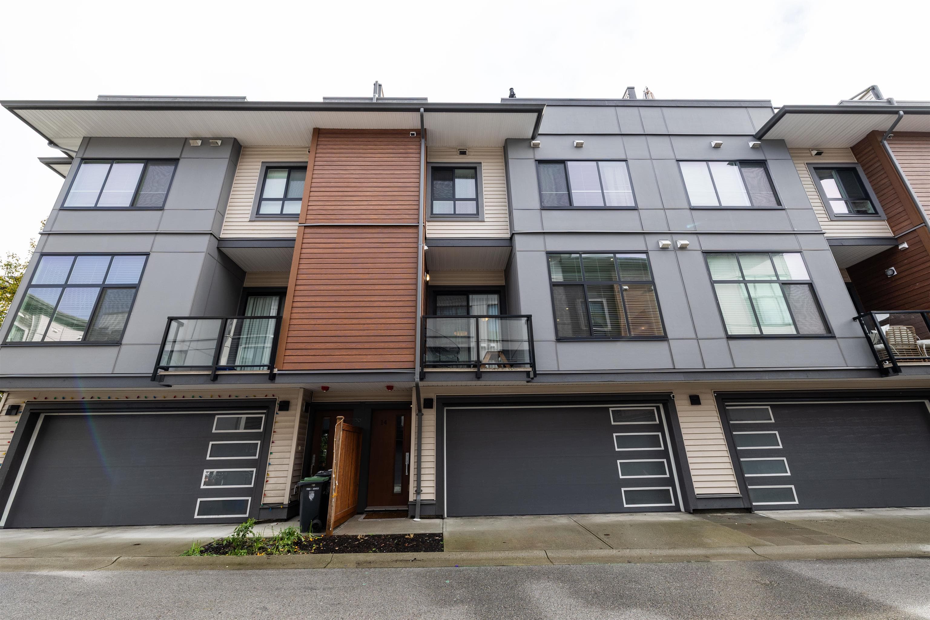 14 - 20852 78b Avenue, Langley — sold