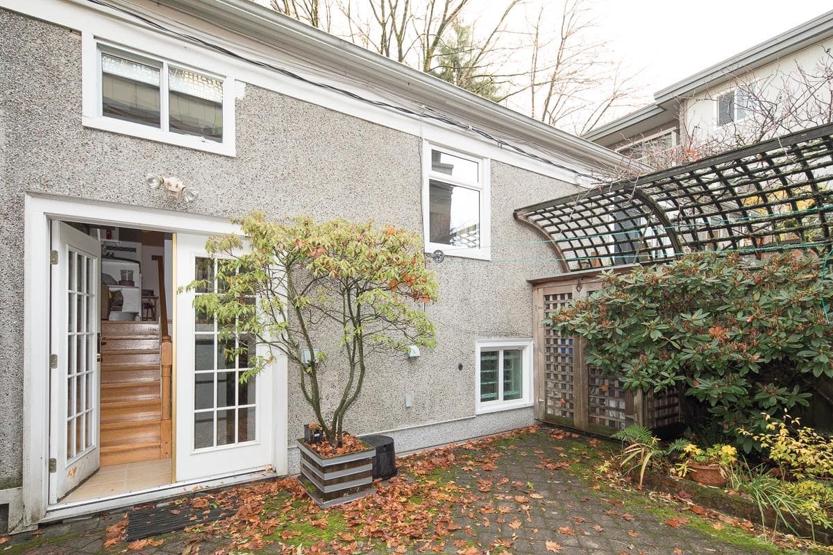 2305 W 3rd Avenue, Vancouver, V6K 1L6 — photo 3