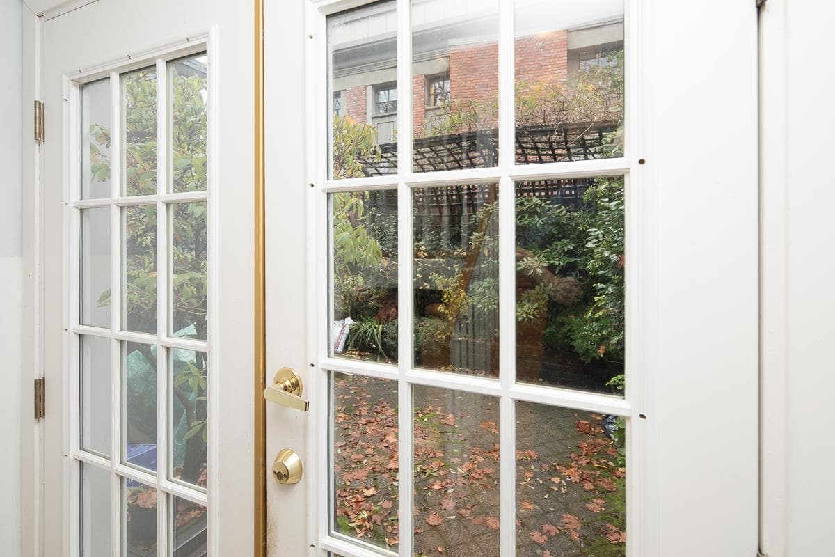 2305 W 3rd Avenue, Vancouver, V6K 1L6 — photo 5