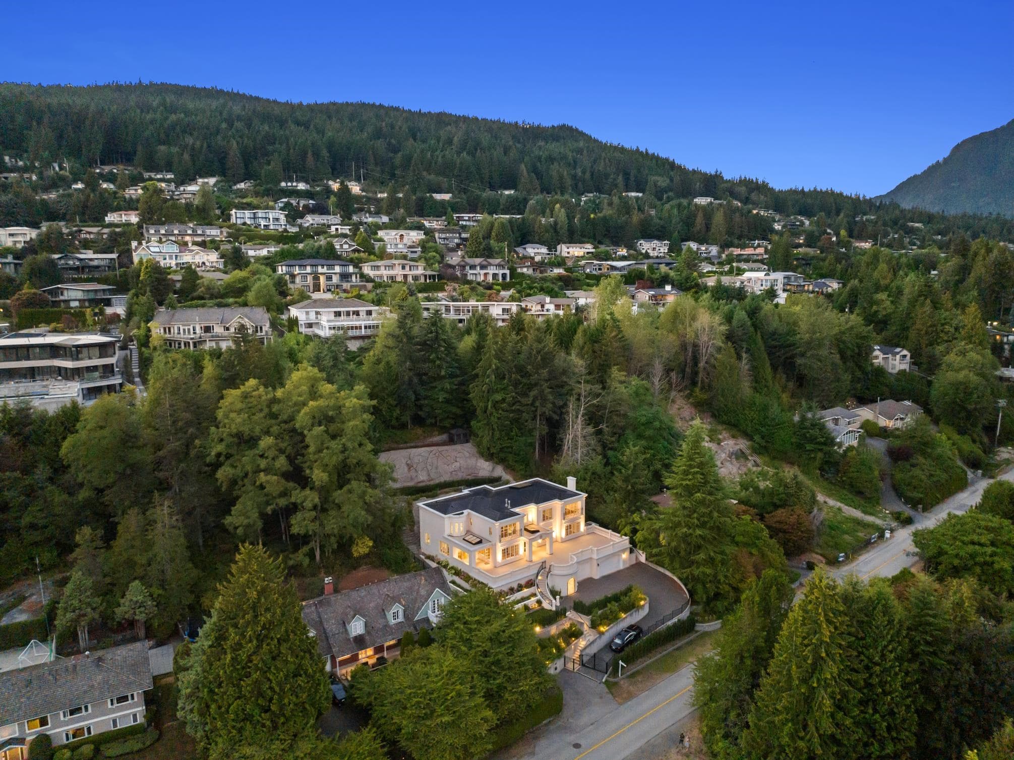 735 St. Andrews Road, West Vancouver, V7S 1V5 — photo 2