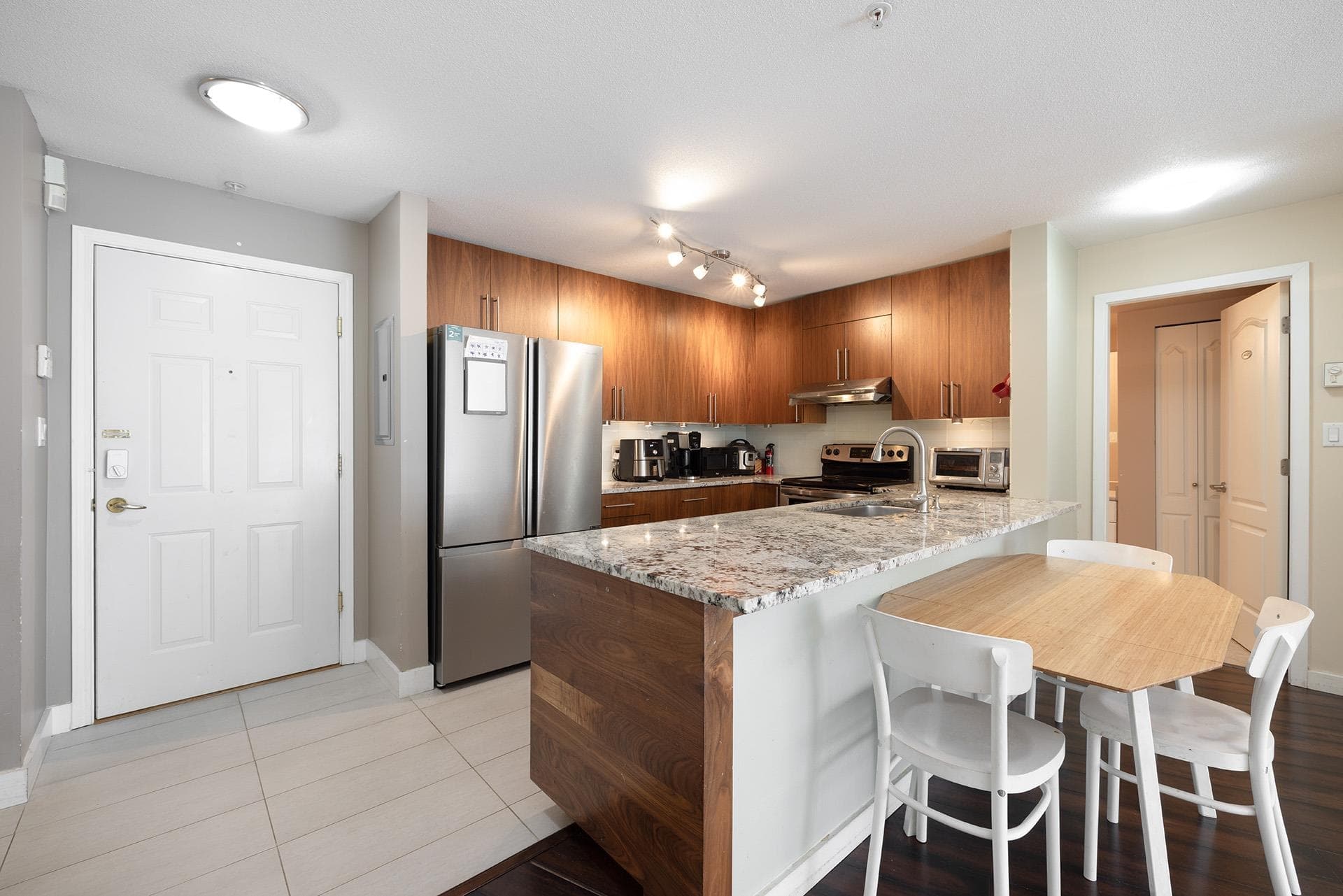 219 - 5880 Dover Crescent, Richmond, V7C 5P5 — photo 2
