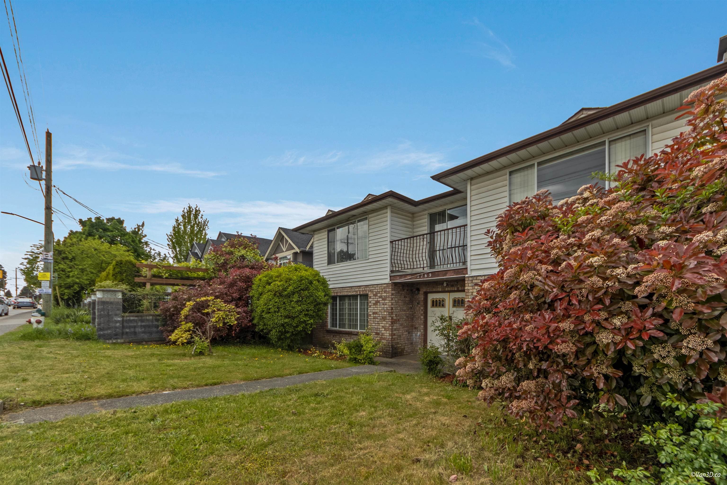 7769 10th Avenue, Burnaby