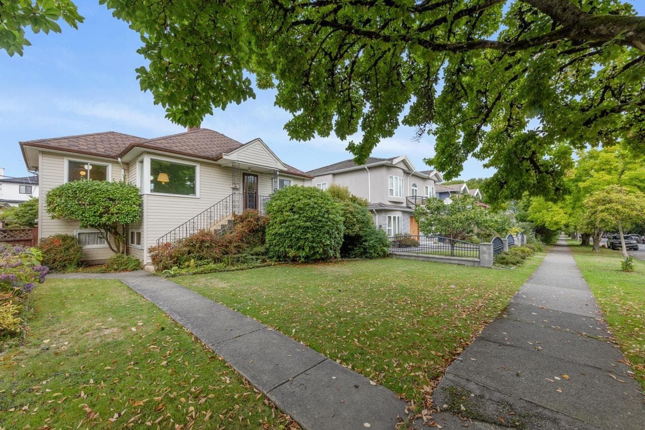 4805 Inverness Street, Vancouver, V5V 4X5 — photo 2